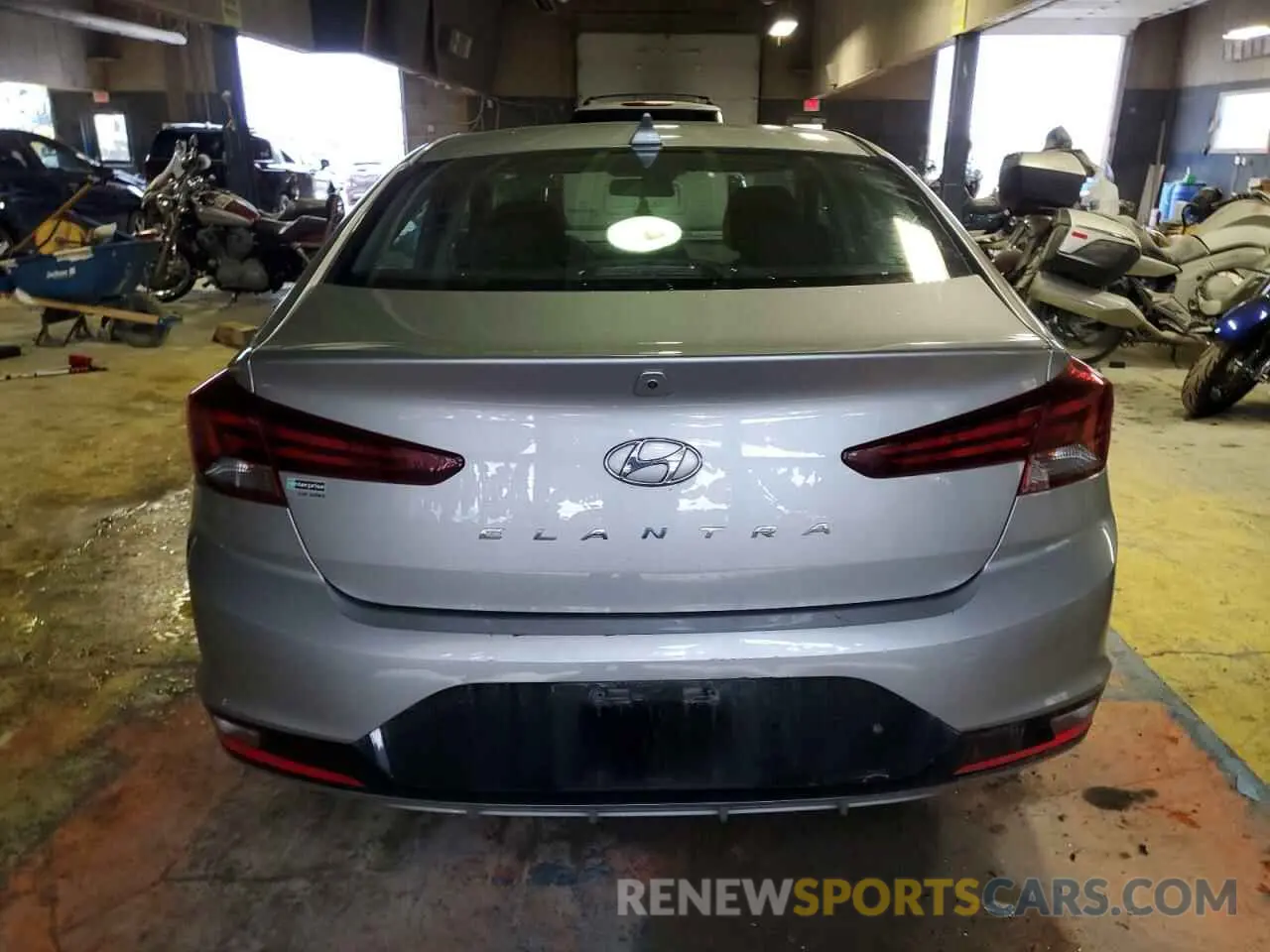 6 Photograph of a damaged car 5NPD84LF6LH566818 HYUNDAI ELANTRA 2020