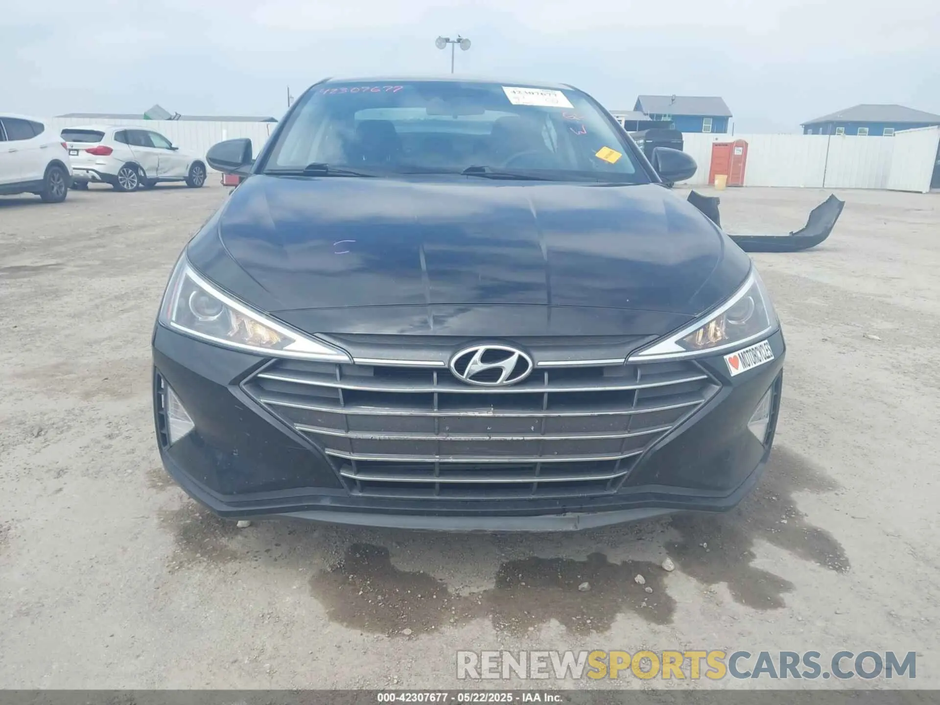 13 Photograph of a damaged car 5NPD84LF6LH568407 HYUNDAI ELANTRA 2020
