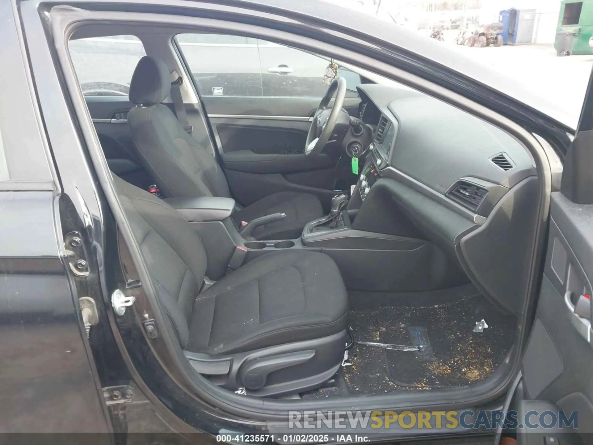 5 Photograph of a damaged car 5NPD84LF6LH568553 HYUNDAI ELANTRA 2020