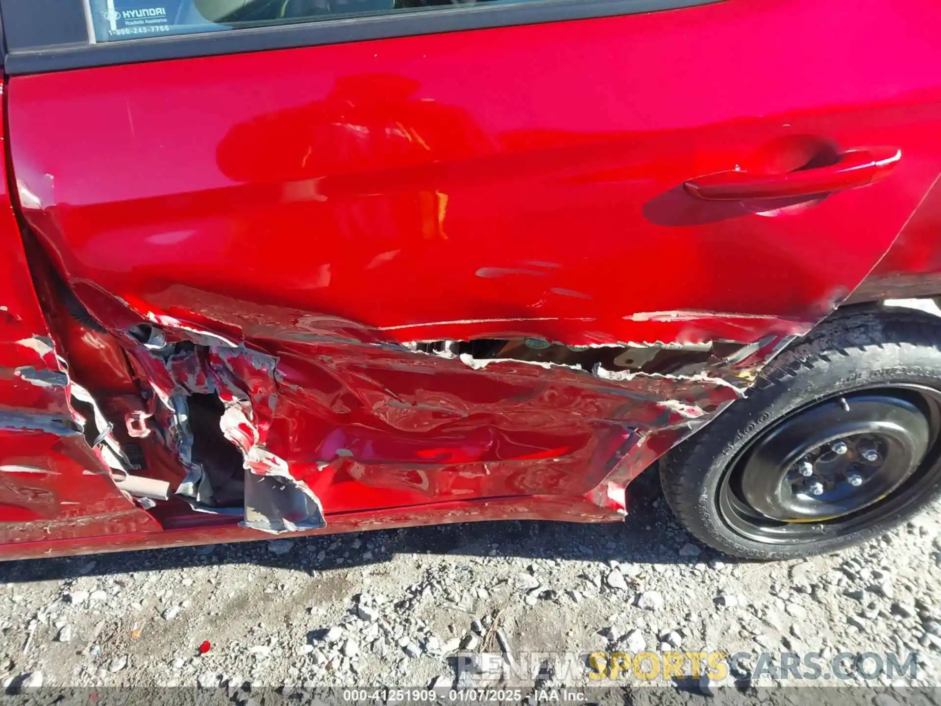 19 Photograph of a damaged car 5NPD84LF6LH568861 HYUNDAI ELANTRA 2020