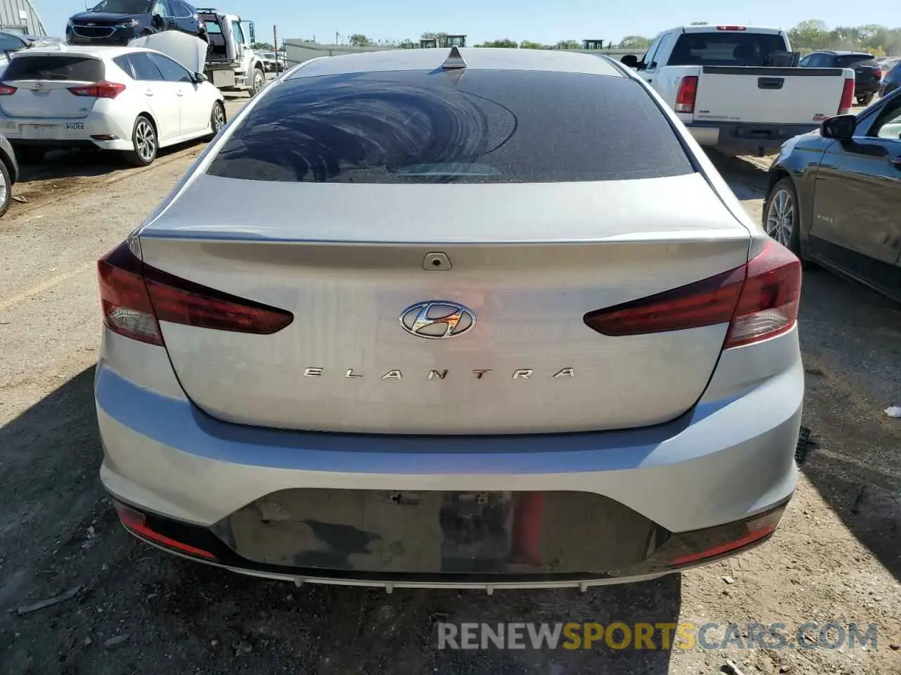 6 Photograph of a damaged car 5NPD84LF6LH578242 HYUNDAI ELANTRA 2020