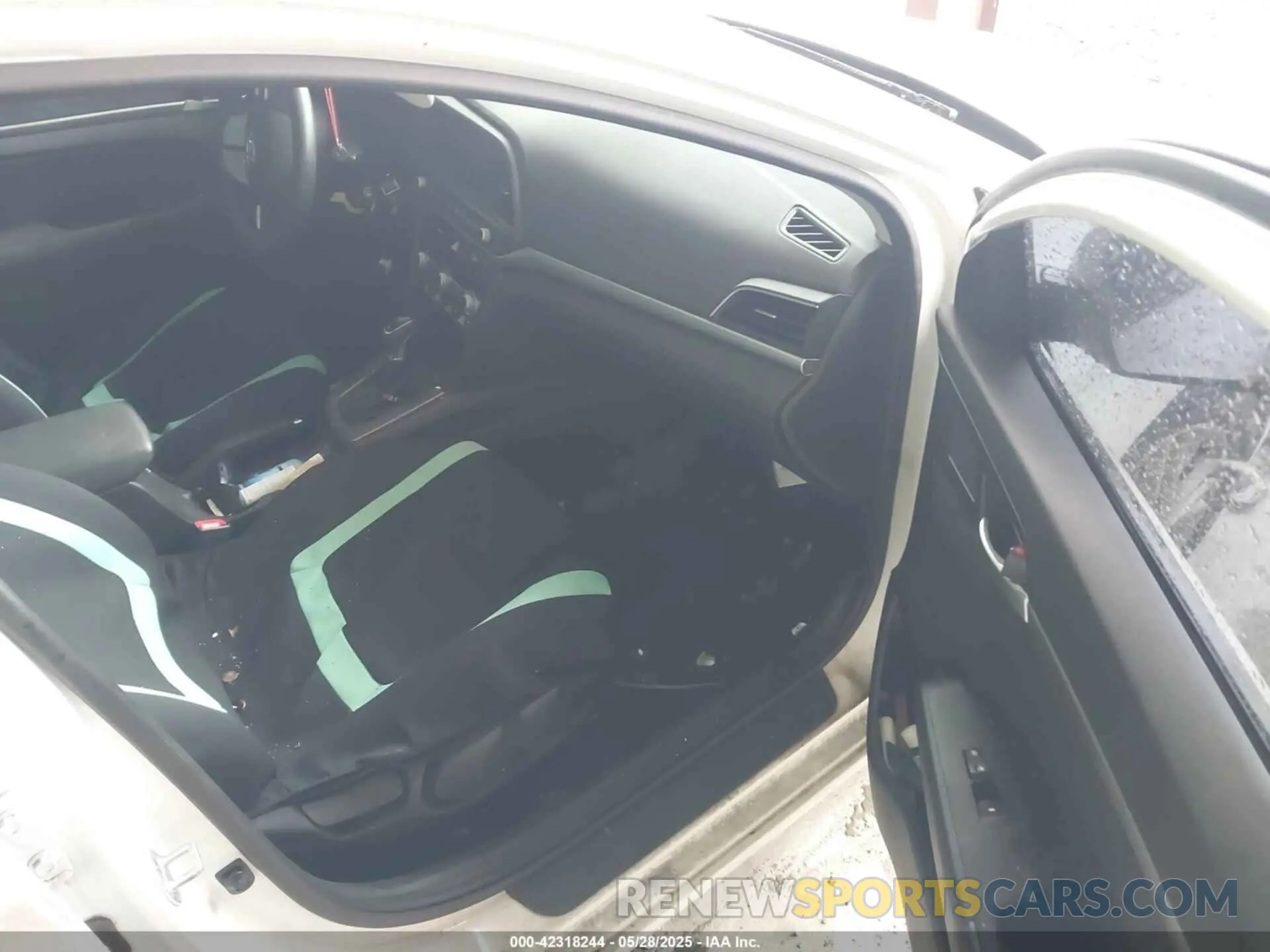 5 Photograph of a damaged car 5NPD84LF6LH578418 HYUNDAI ELANTRA 2020