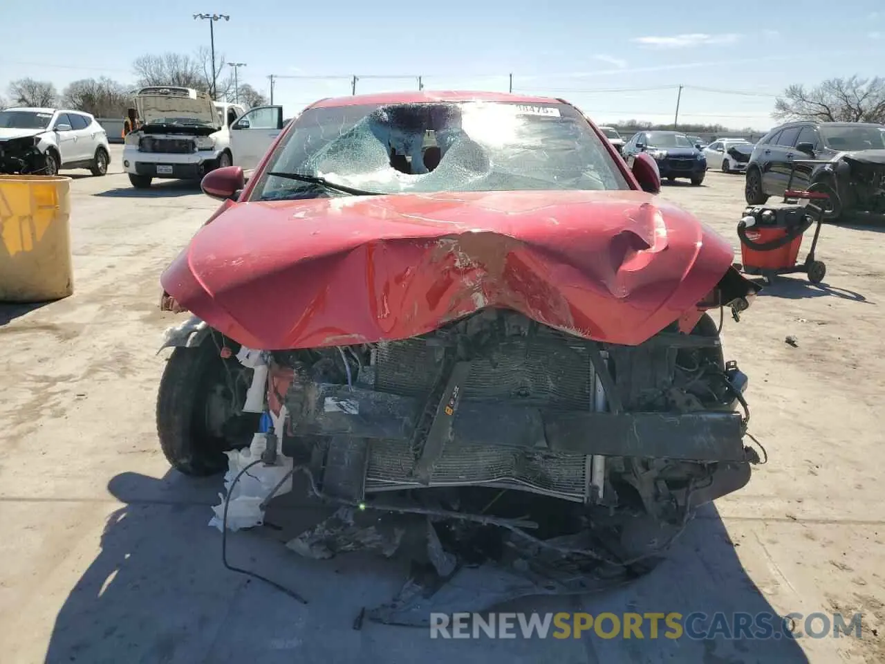 5 Photograph of a damaged car 5NPD84LF6LH580136 HYUNDAI ELANTRA 2020