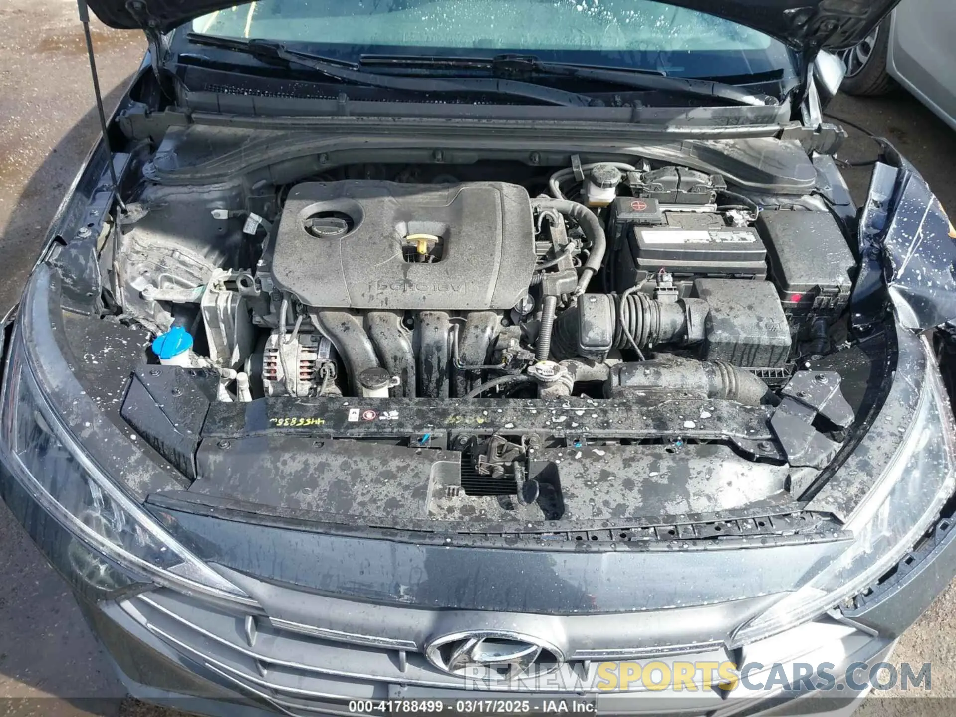 10 Photograph of a damaged car 5NPD84LF6LH581769 HYUNDAI ELANTRA 2020
