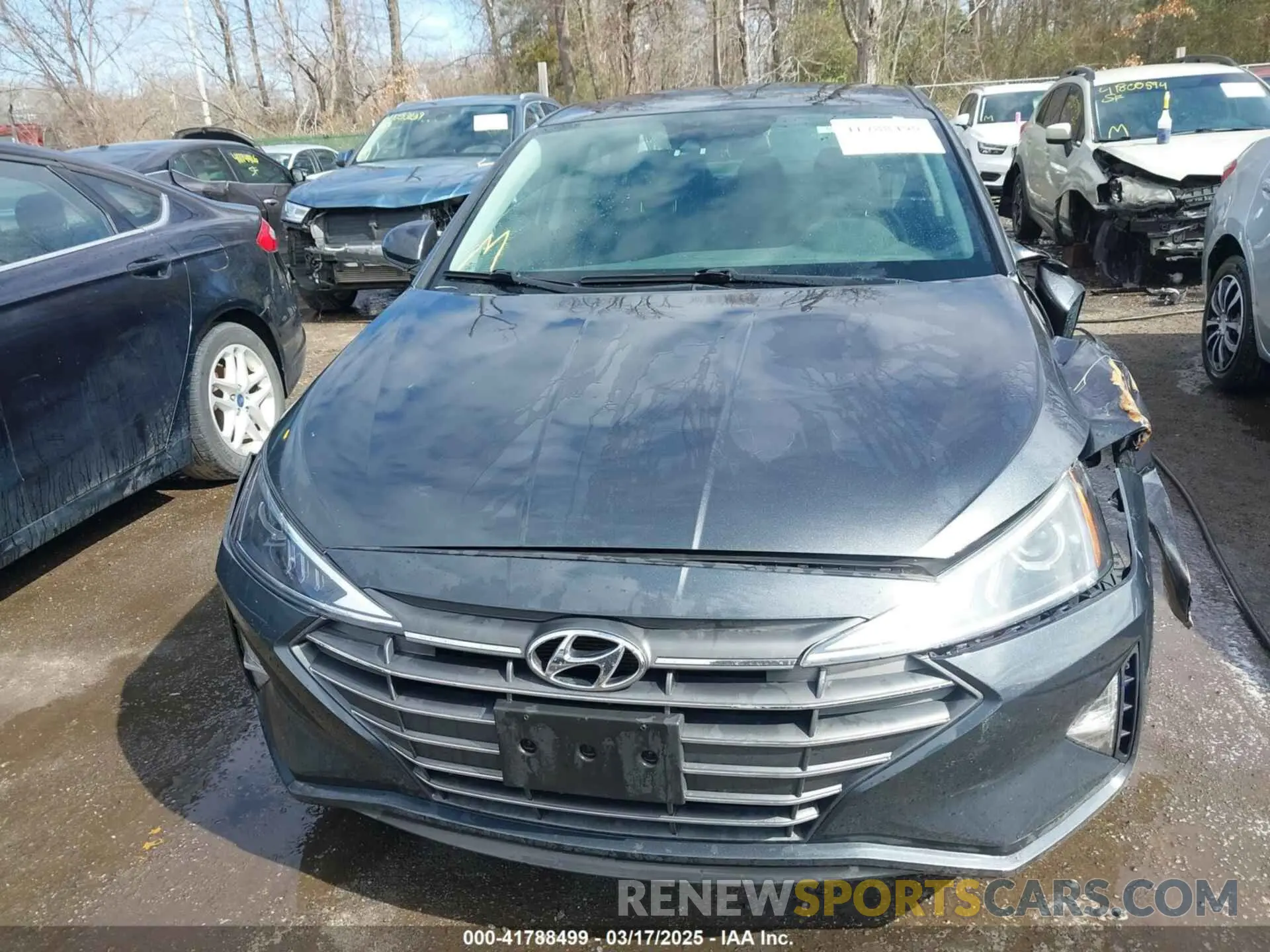 12 Photograph of a damaged car 5NPD84LF6LH581769 HYUNDAI ELANTRA 2020