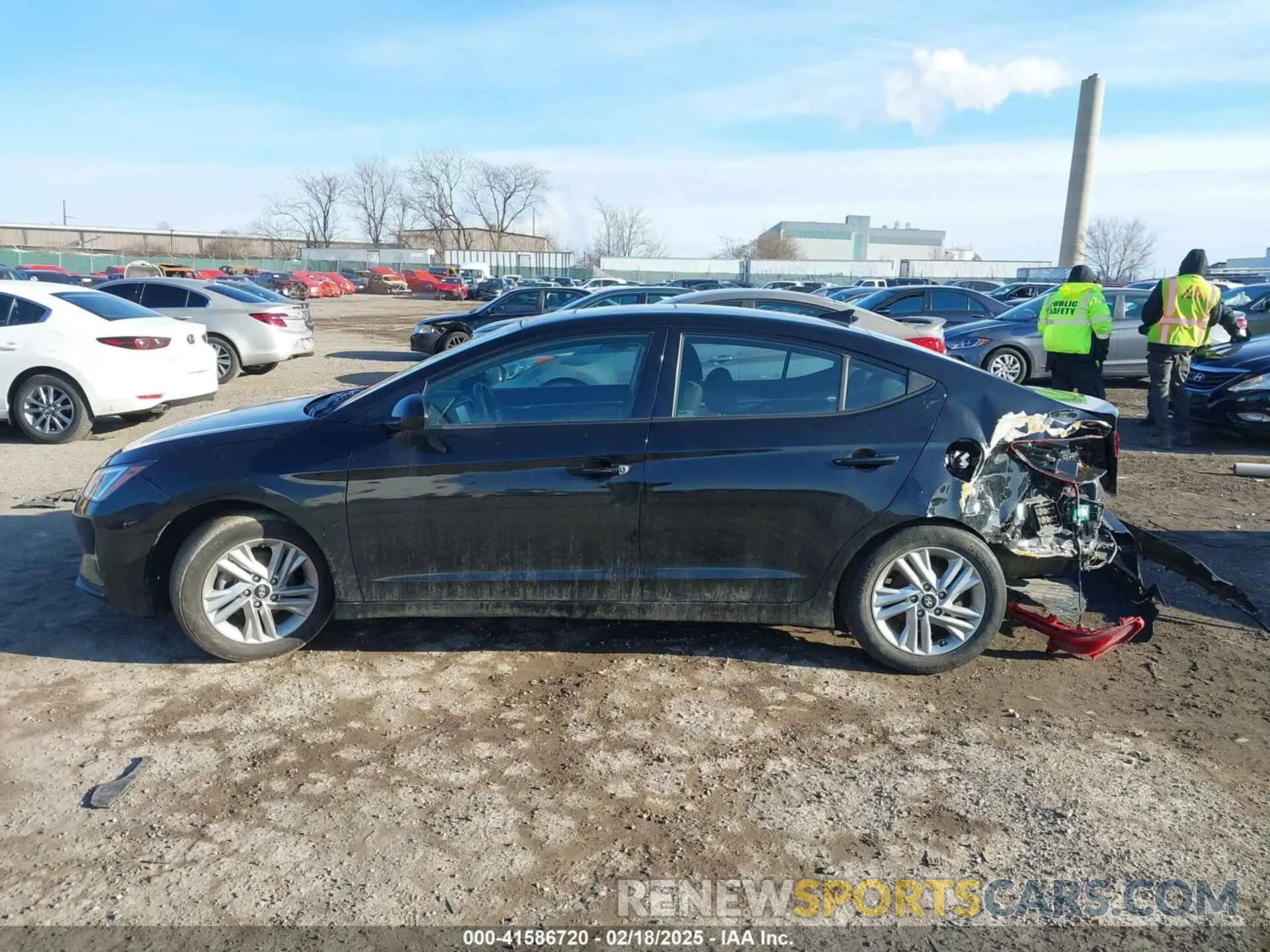 14 Photograph of a damaged car 5NPD84LF6LH591640 HYUNDAI ELANTRA 2020