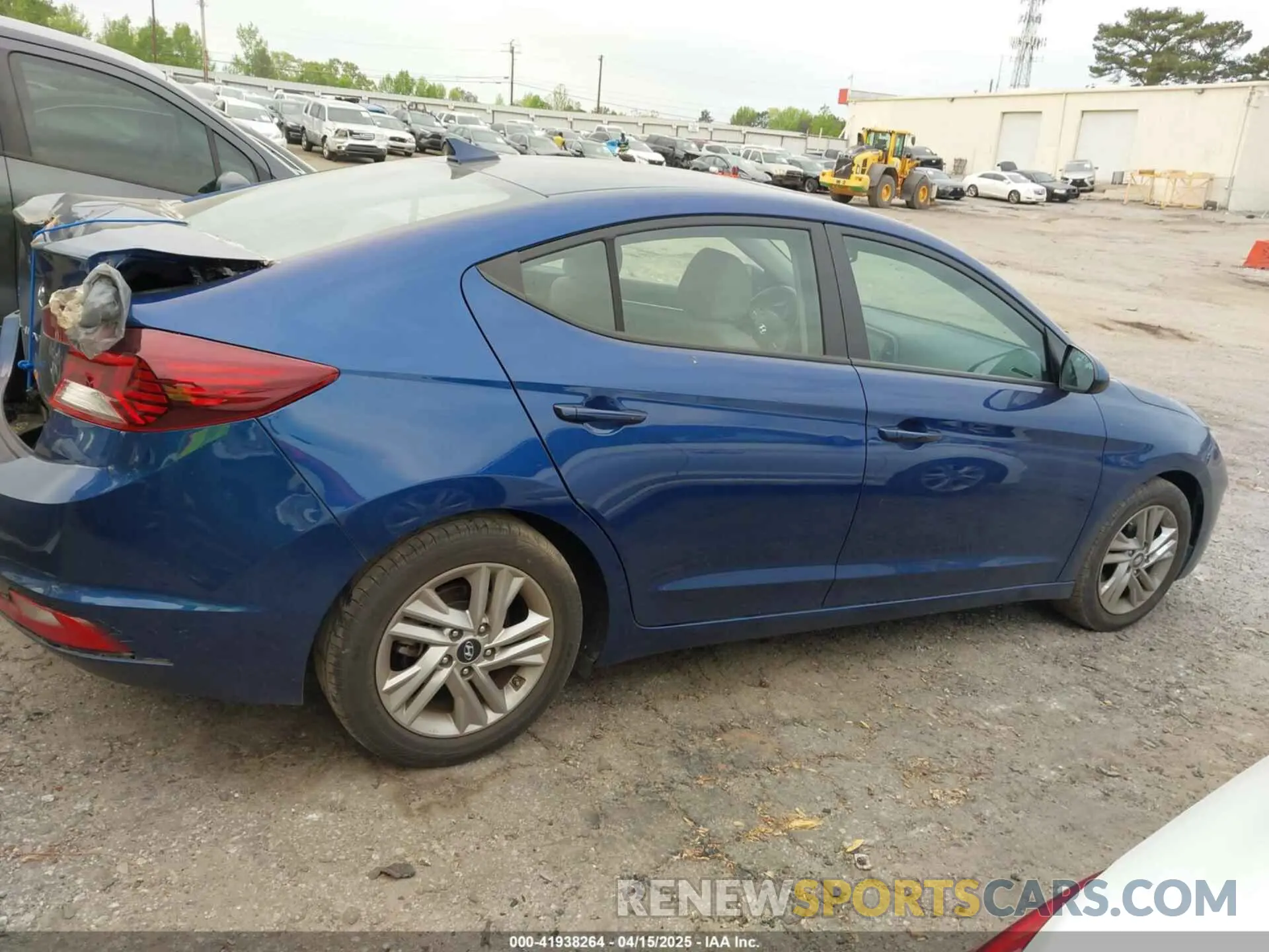 13 Photograph of a damaged car 5NPD84LF6LH594523 HYUNDAI ELANTRA 2020