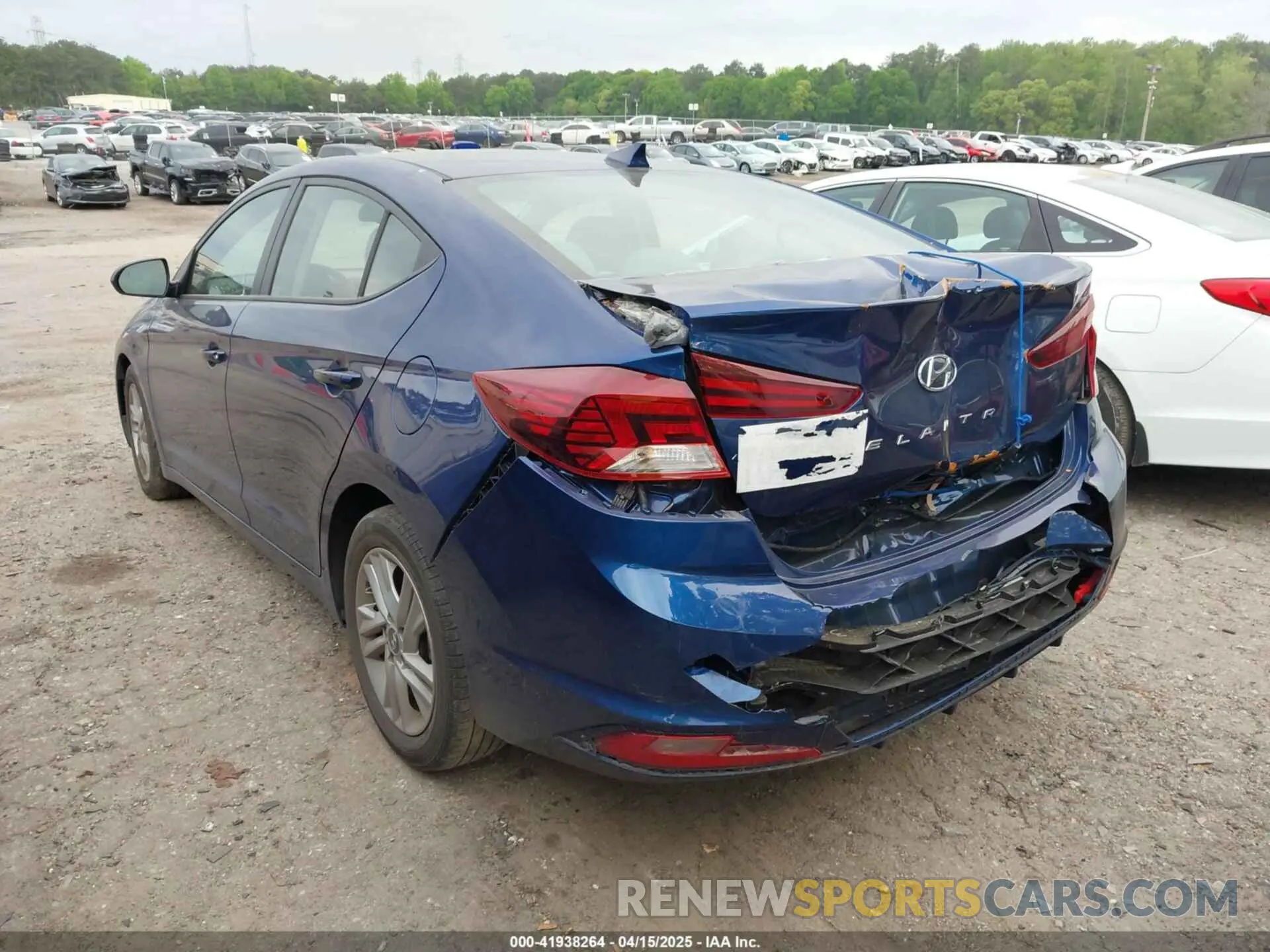 3 Photograph of a damaged car 5NPD84LF6LH594523 HYUNDAI ELANTRA 2020