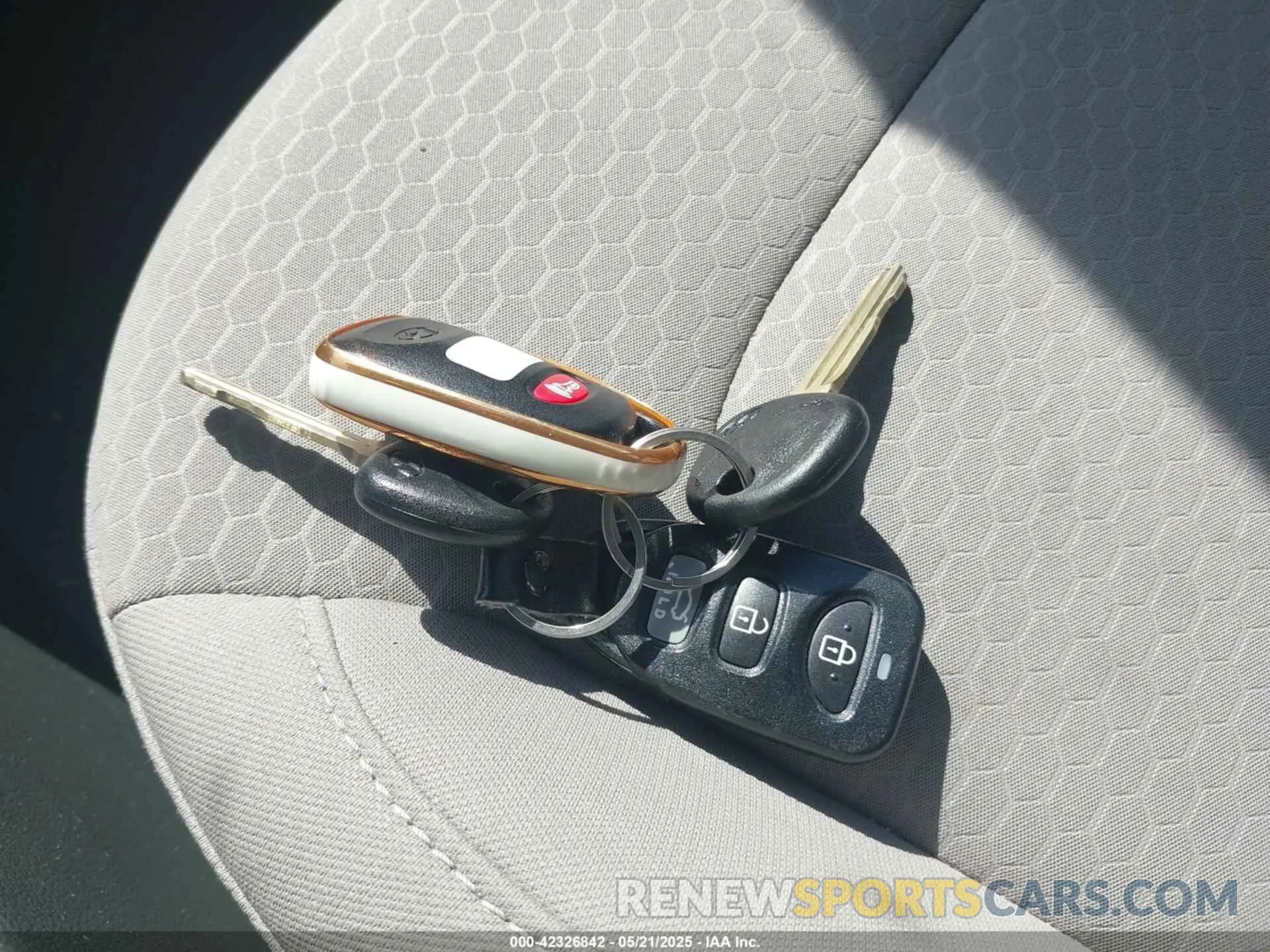 11 Photograph of a damaged car 5NPD84LF6LH601583 HYUNDAI ELANTRA 2020