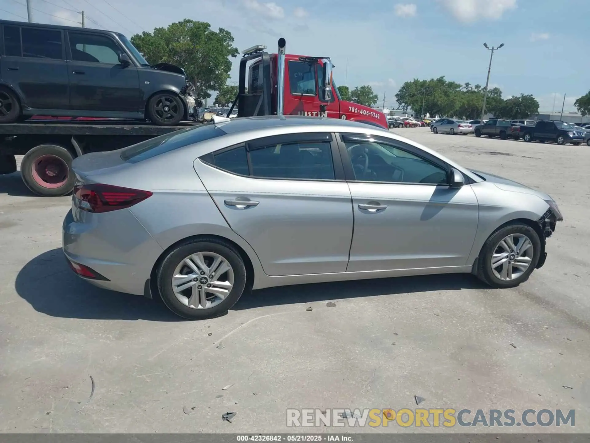 14 Photograph of a damaged car 5NPD84LF6LH601583 HYUNDAI ELANTRA 2020