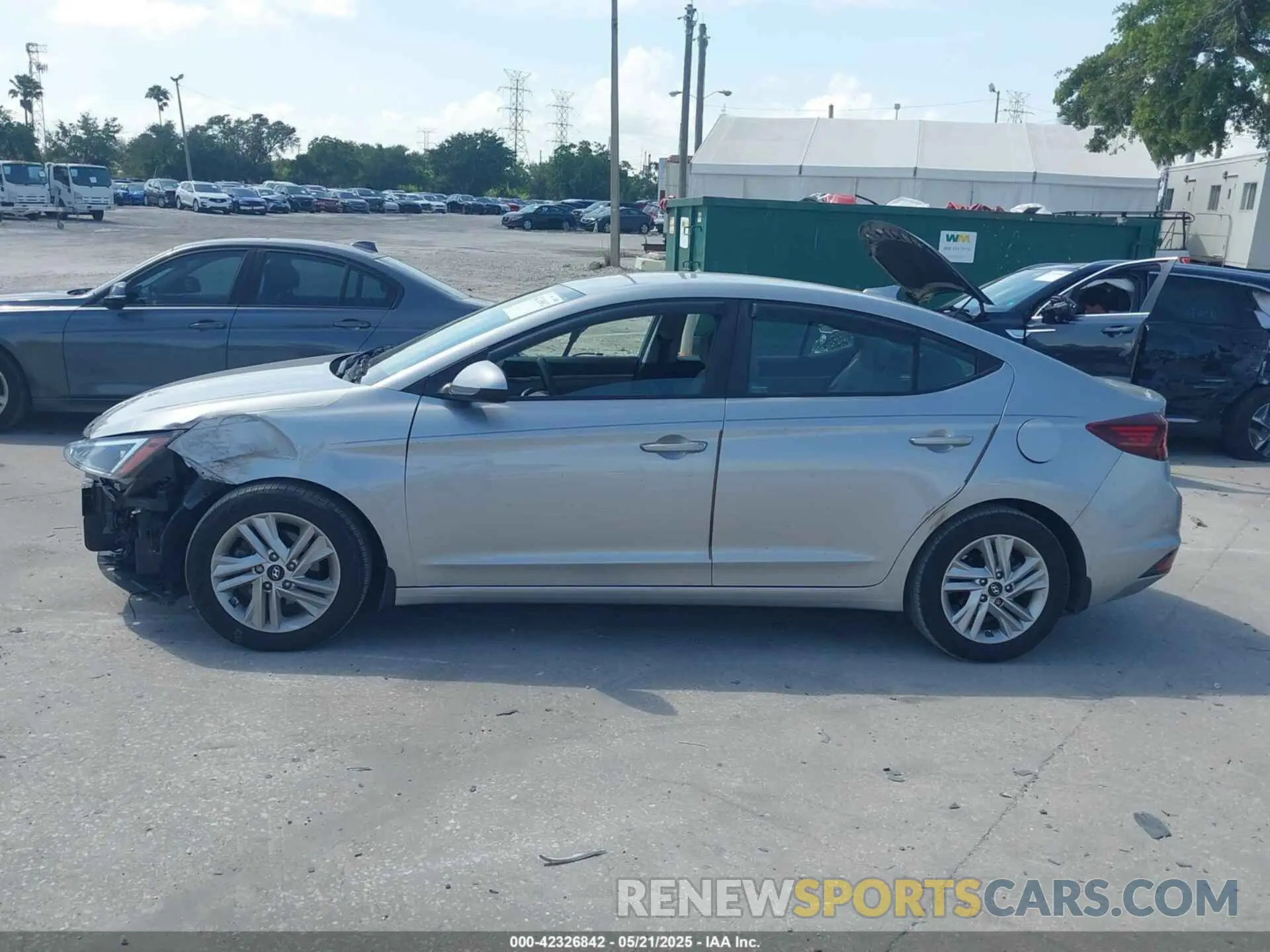 15 Photograph of a damaged car 5NPD84LF6LH601583 HYUNDAI ELANTRA 2020