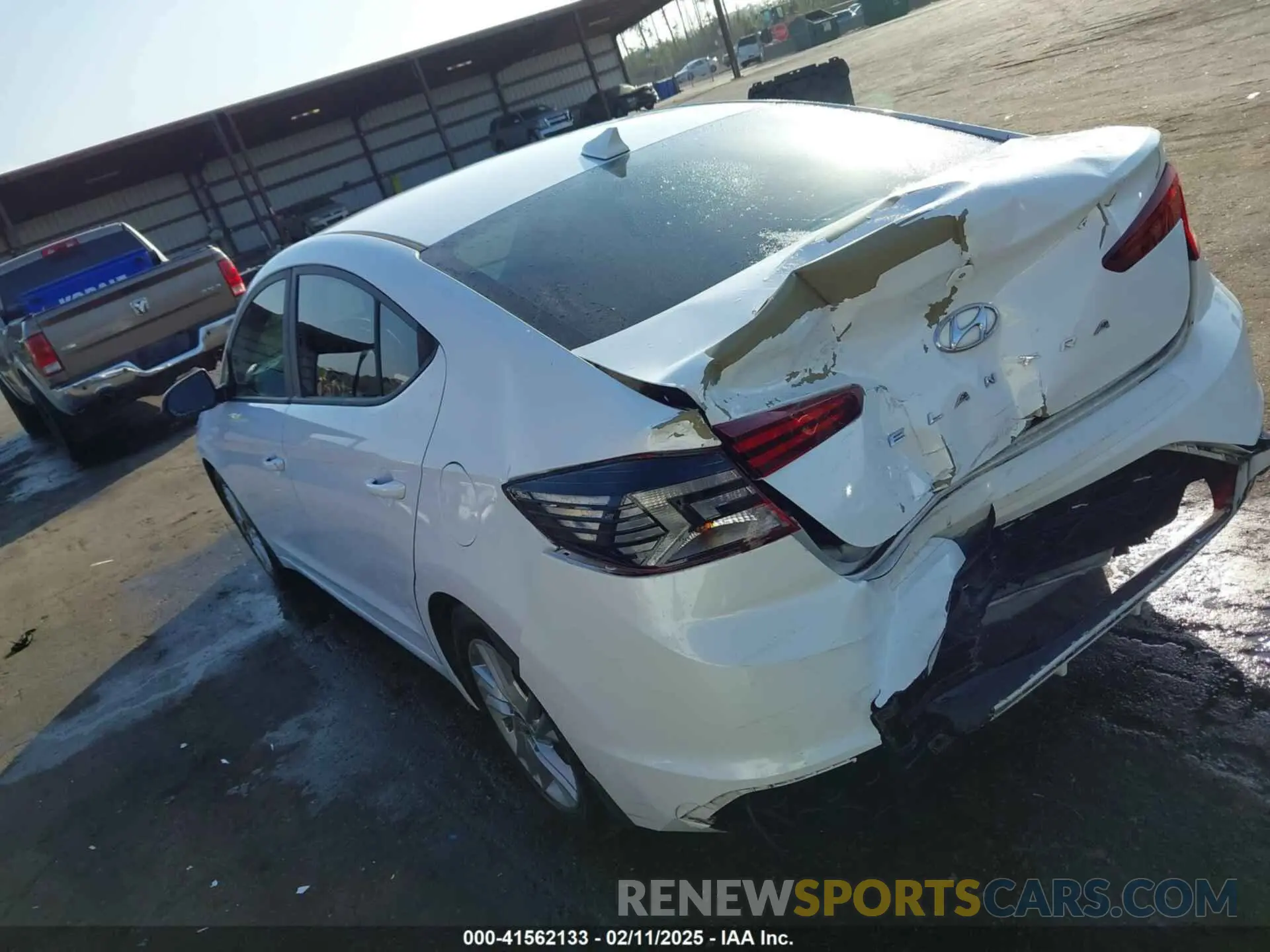 3 Photograph of a damaged car 5NPD84LF6LH605097 HYUNDAI ELANTRA 2020