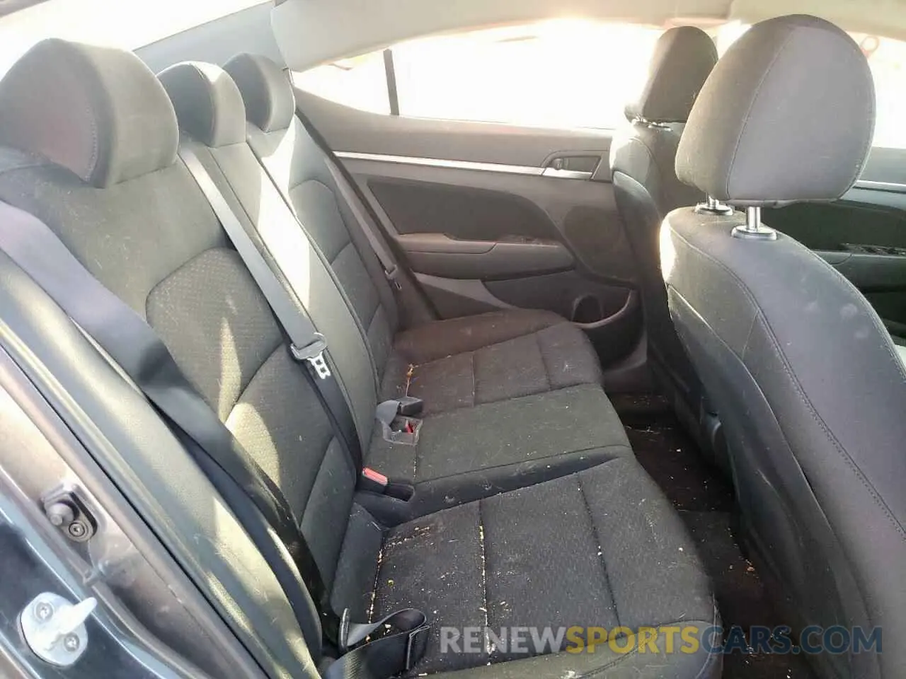 10 Photograph of a damaged car 5NPD84LF6LH620716 HYUNDAI ELANTRA 2020