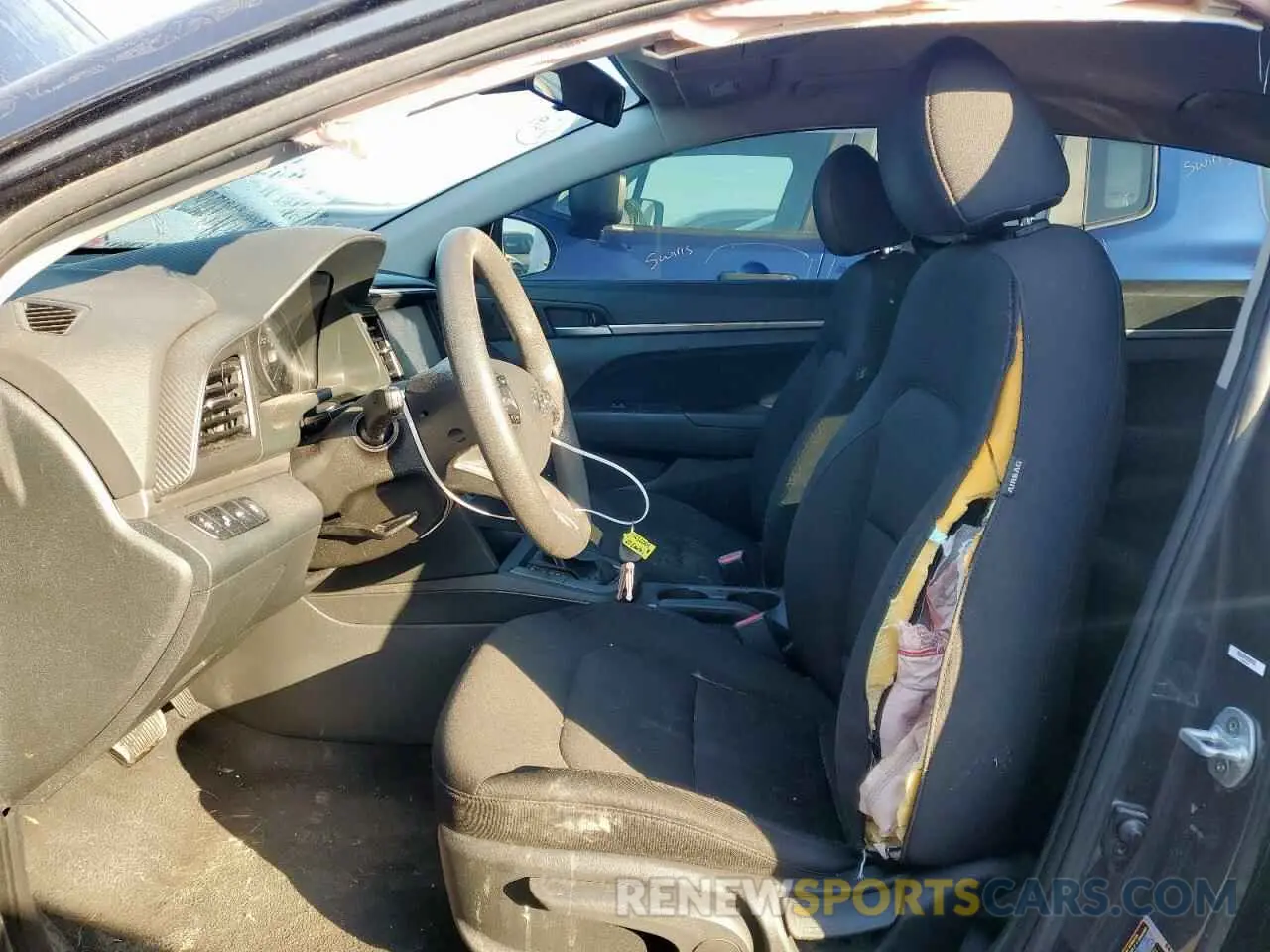 7 Photograph of a damaged car 5NPD84LF6LH620716 HYUNDAI ELANTRA 2020