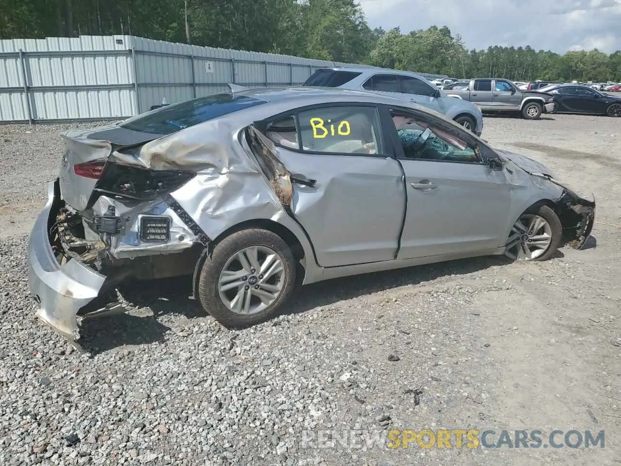 3 Photograph of a damaged car 5NPD84LF6LH623082 HYUNDAI ELANTRA 2020