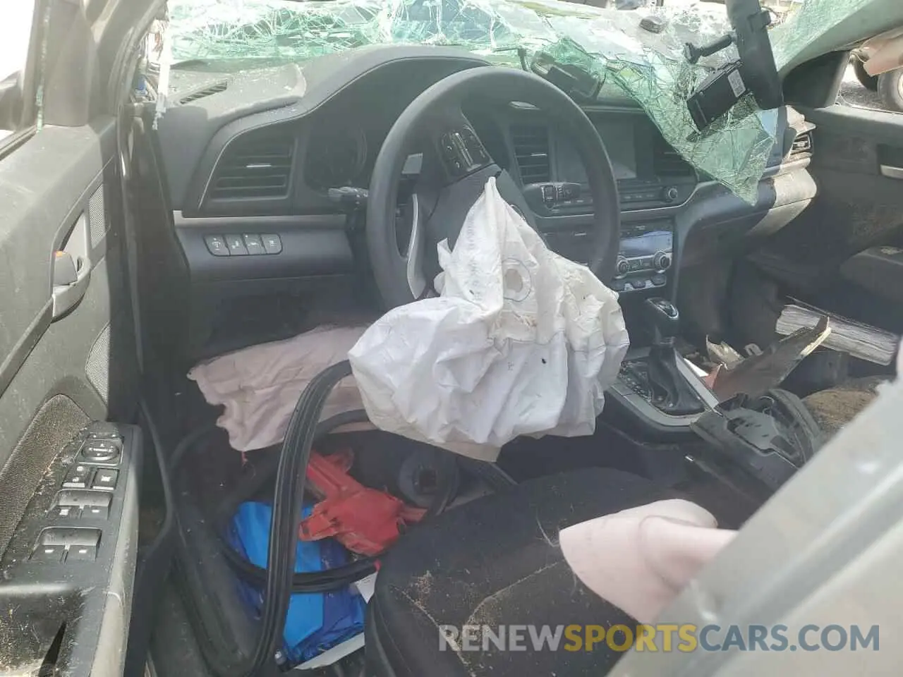 8 Photograph of a damaged car 5NPD84LF6LH623082 HYUNDAI ELANTRA 2020