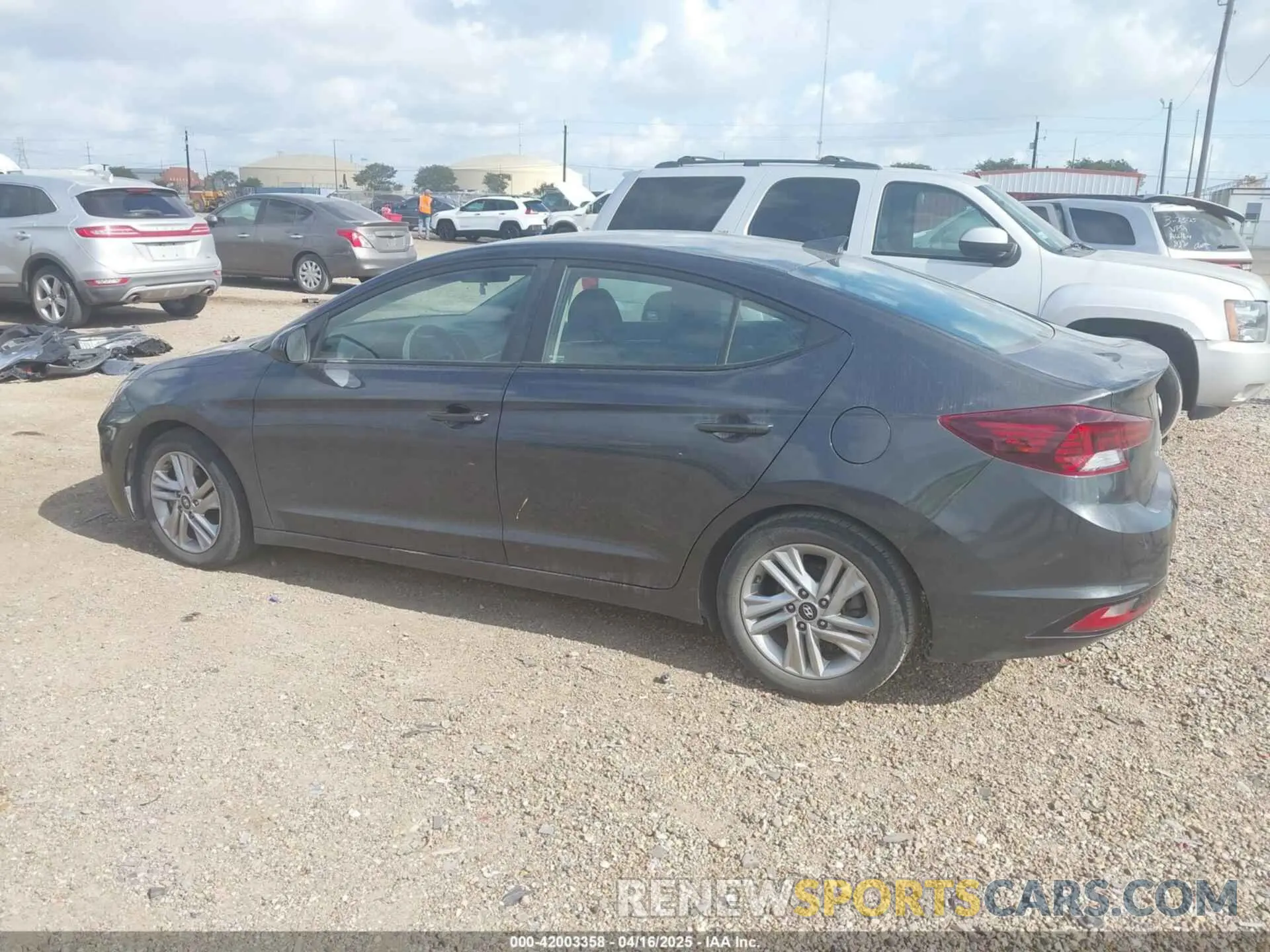 3 Photograph of a damaged car 5NPD84LF6LH627844 HYUNDAI ELANTRA 2020