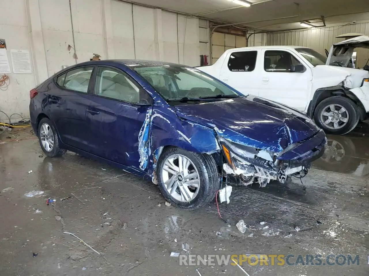 4 Photograph of a damaged car 5NPD84LF6LH630923 HYUNDAI ELANTRA 2020