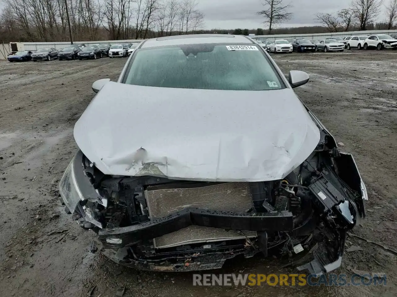 5 Photograph of a damaged car 5NPD84LF6LH631179 HYUNDAI ELANTRA 2020