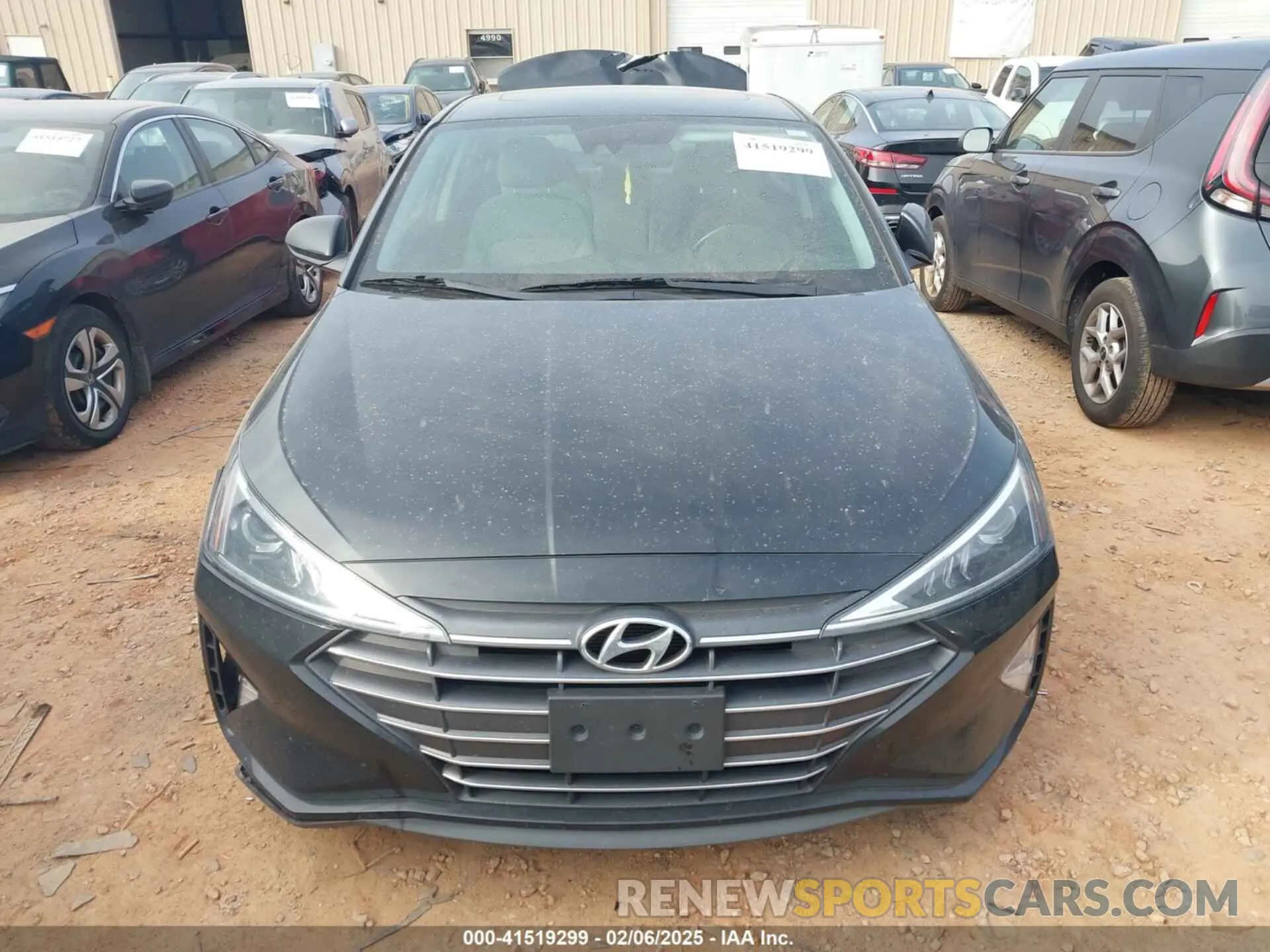 12 Photograph of a damaged car 5NPD84LF7LH499565 HYUNDAI ELANTRA 2020