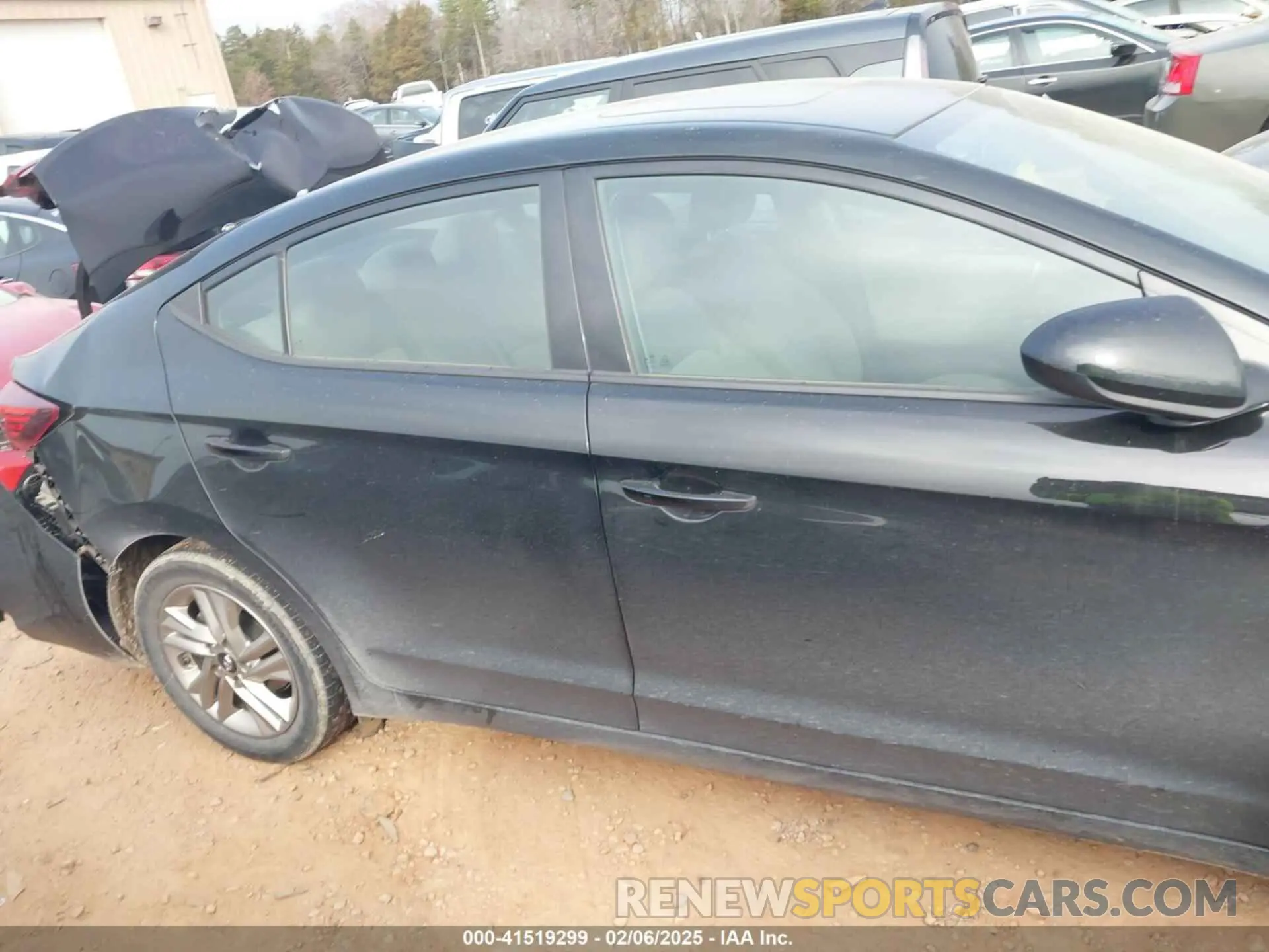 13 Photograph of a damaged car 5NPD84LF7LH499565 HYUNDAI ELANTRA 2020