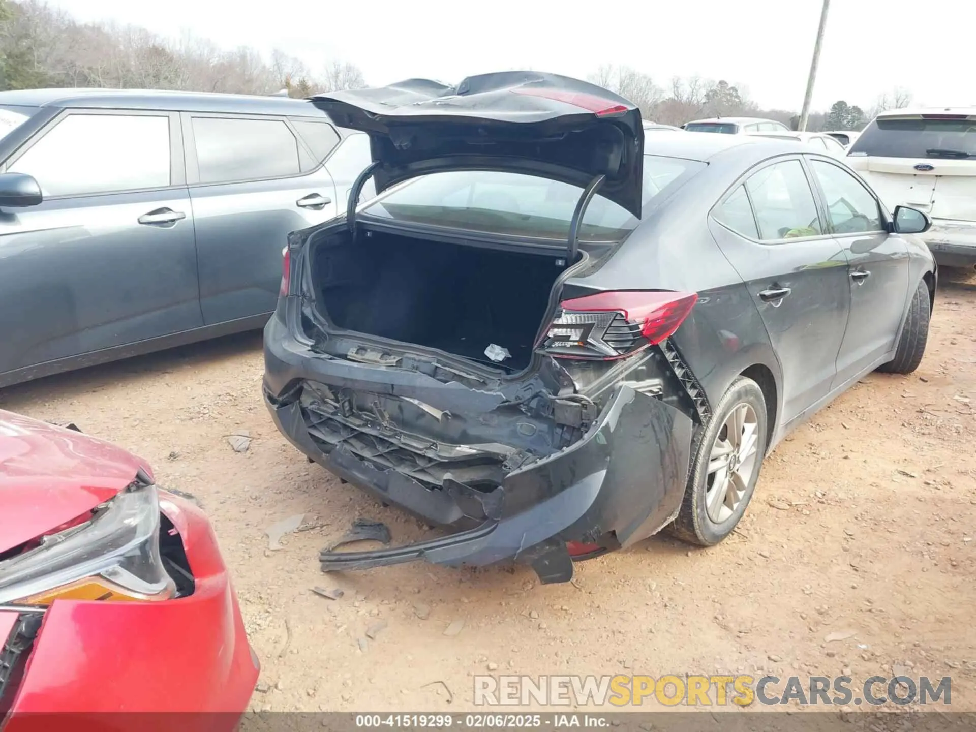 6 Photograph of a damaged car 5NPD84LF7LH499565 HYUNDAI ELANTRA 2020