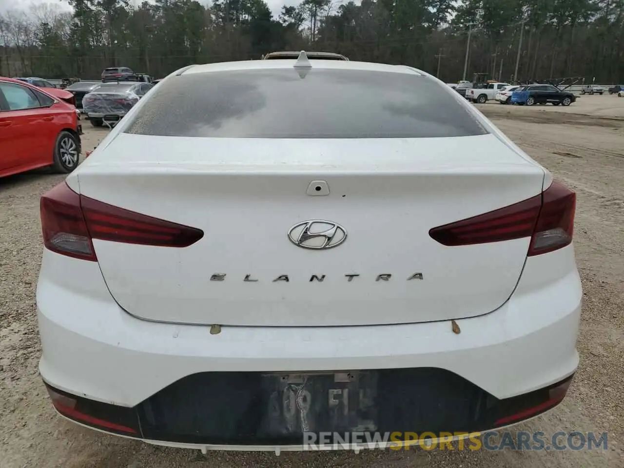 6 Photograph of a damaged car 5NPD84LF7LH505798 HYUNDAI ELANTRA 2020