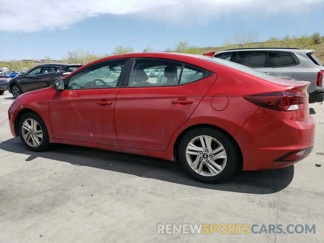 2 Photograph of a damaged car 5NPD84LF7LH505901 HYUNDAI ELANTRA 2020