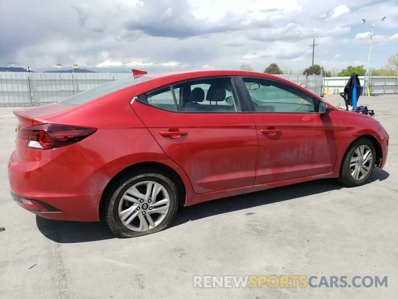 3 Photograph of a damaged car 5NPD84LF7LH505901 HYUNDAI ELANTRA 2020