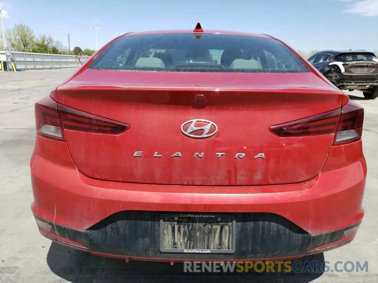 6 Photograph of a damaged car 5NPD84LF7LH505901 HYUNDAI ELANTRA 2020