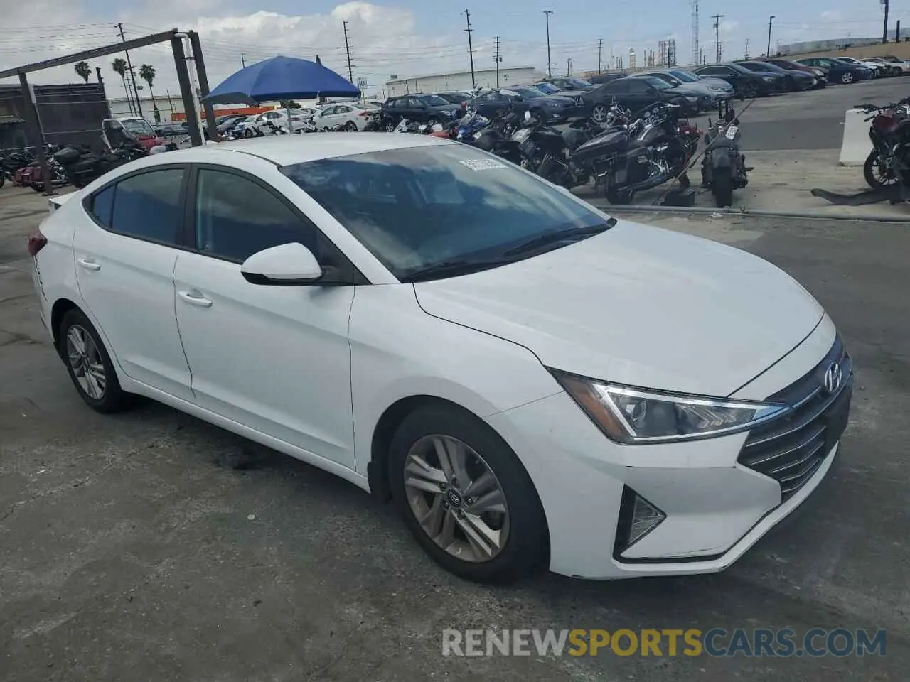4 Photograph of a damaged car 5NPD84LF7LH509916 HYUNDAI ELANTRA 2020