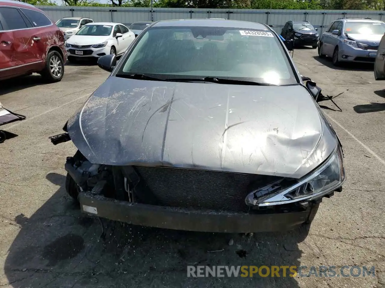5 Photograph of a damaged car 5NPD84LF7LH515411 HYUNDAI ELANTRA 2020