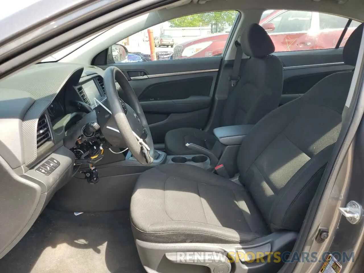 7 Photograph of a damaged car 5NPD84LF7LH515411 HYUNDAI ELANTRA 2020
