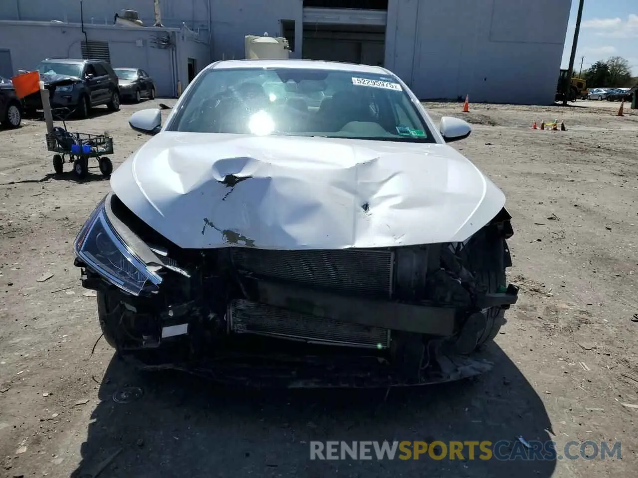 5 Photograph of a damaged car 5NPD84LF7LH516025 HYUNDAI ELANTRA 2020