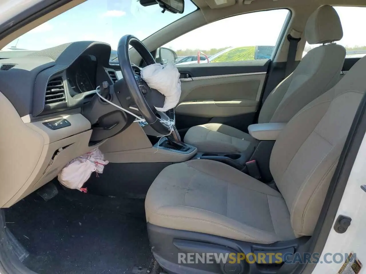 7 Photograph of a damaged car 5NPD84LF7LH516025 HYUNDAI ELANTRA 2020