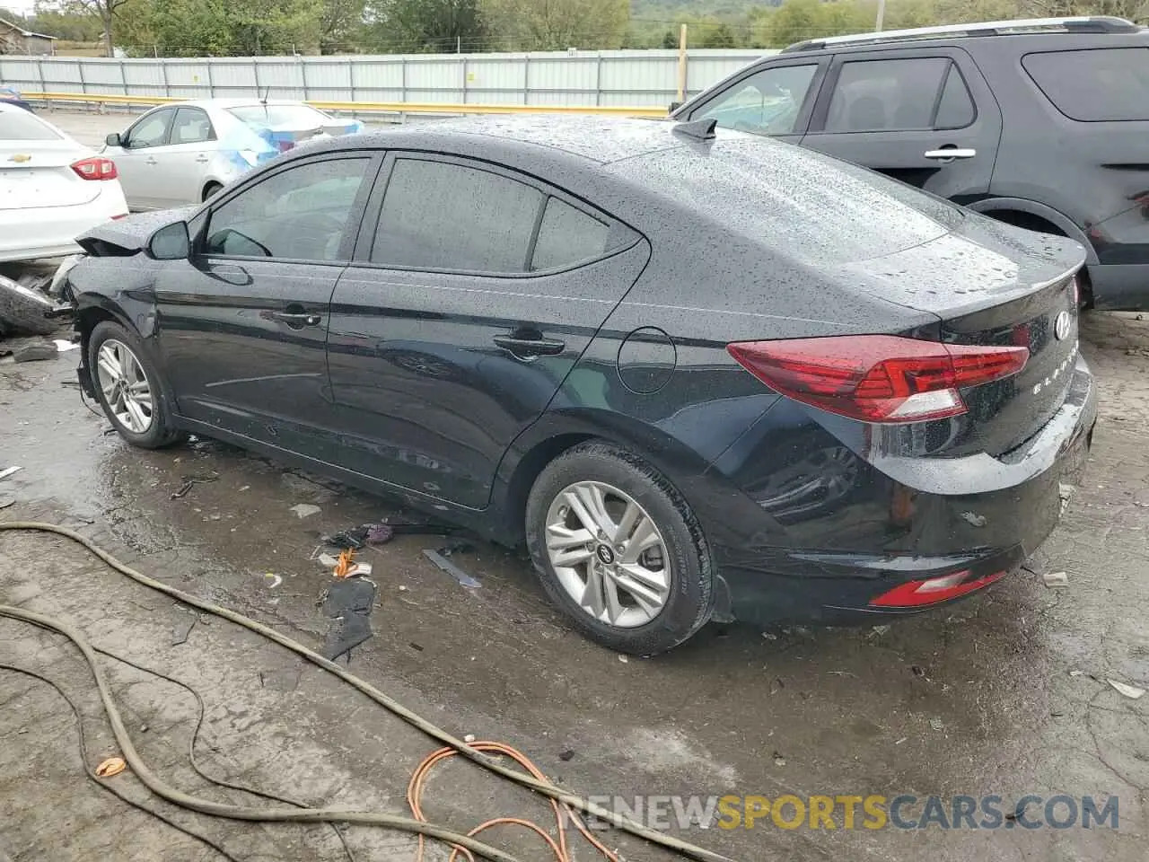 2 Photograph of a damaged car 5NPD84LF7LH520902 HYUNDAI ELANTRA 2020