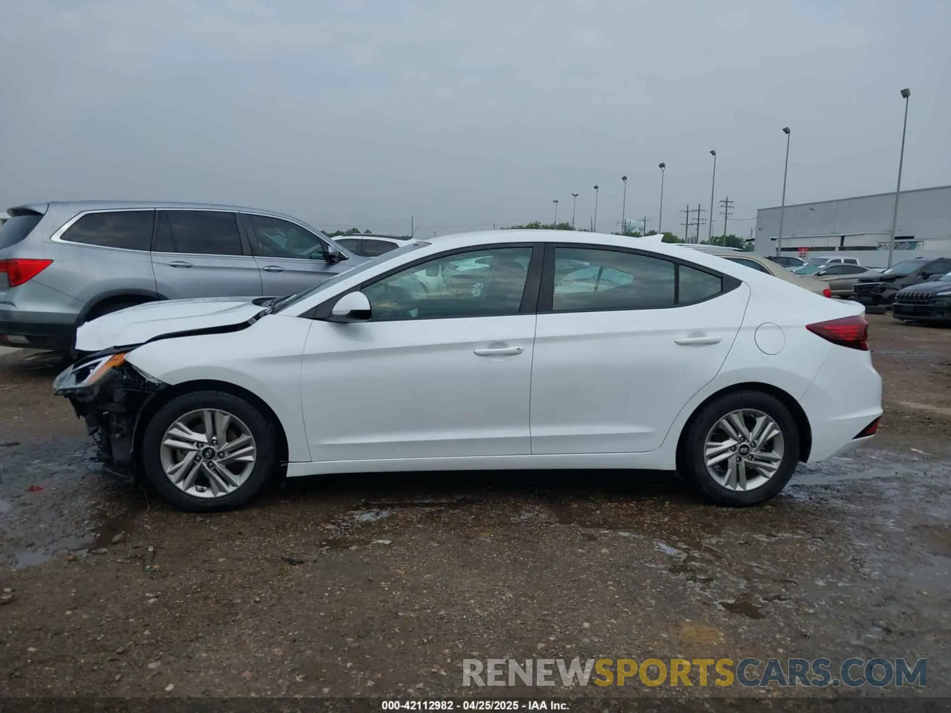 15 Photograph of a damaged car 5NPD84LF7LH525694 HYUNDAI ELANTRA 2020