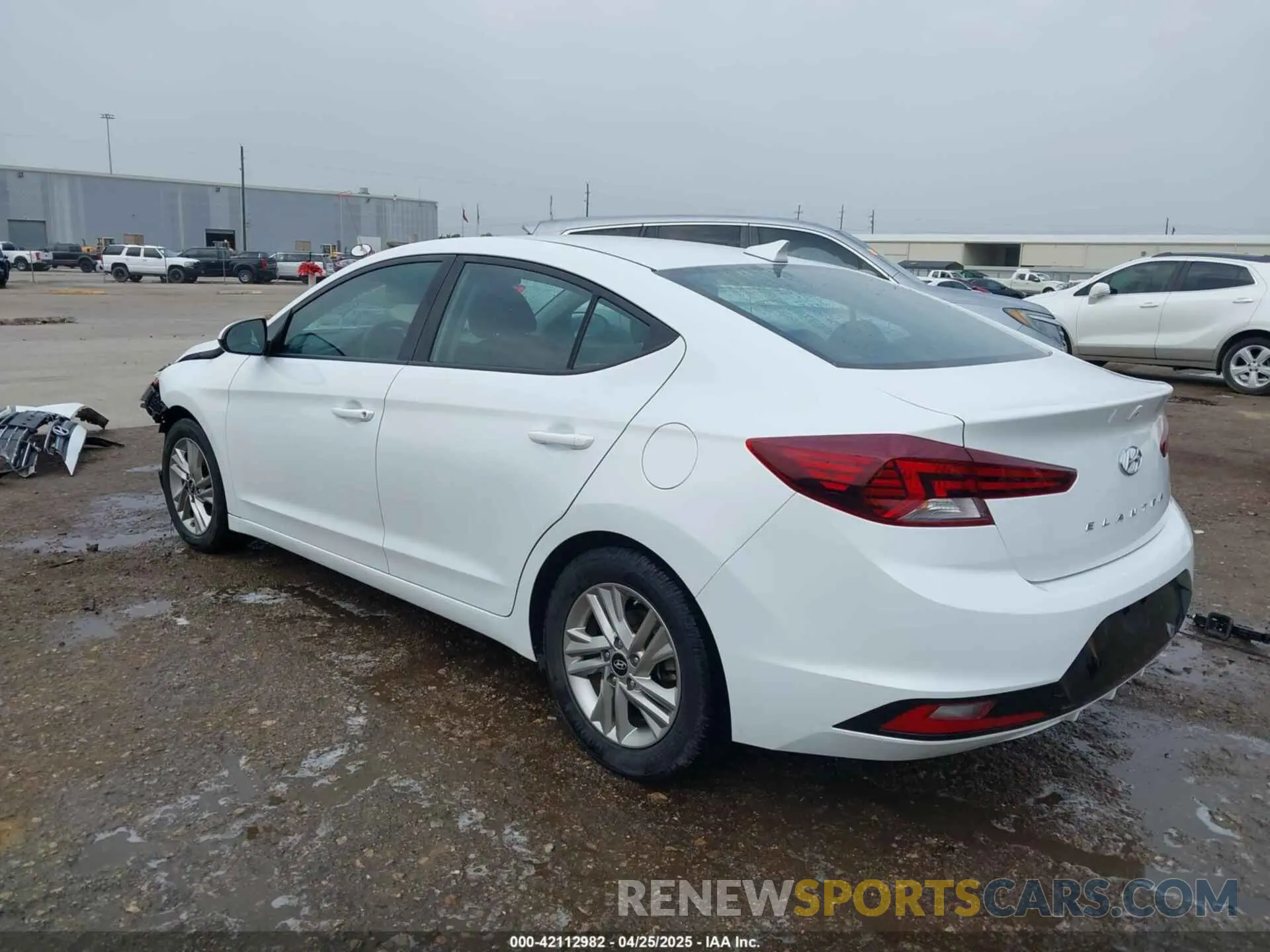 3 Photograph of a damaged car 5NPD84LF7LH525694 HYUNDAI ELANTRA 2020