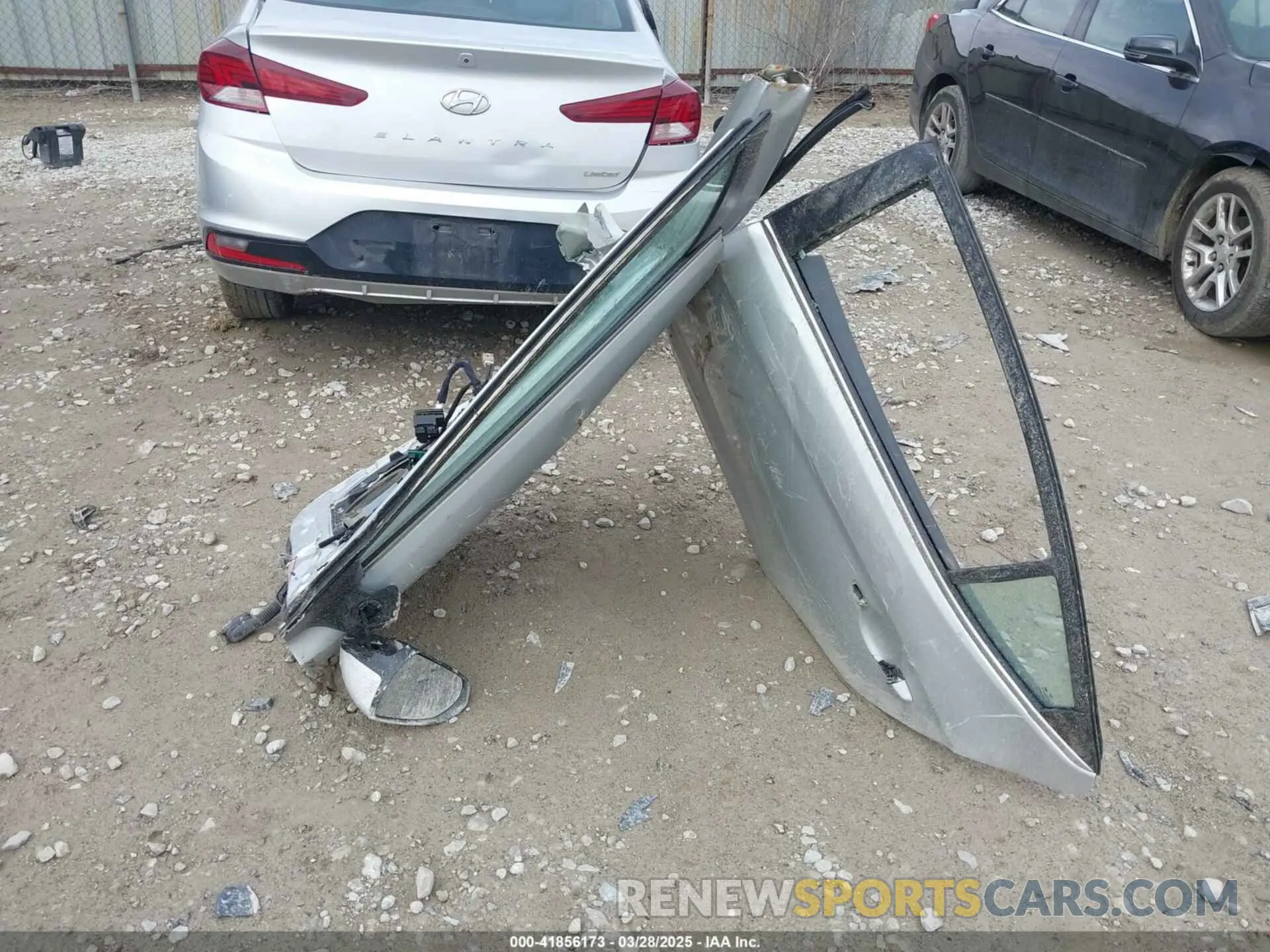 12 Photograph of a damaged car 5NPD84LF7LH530121 HYUNDAI ELANTRA 2020