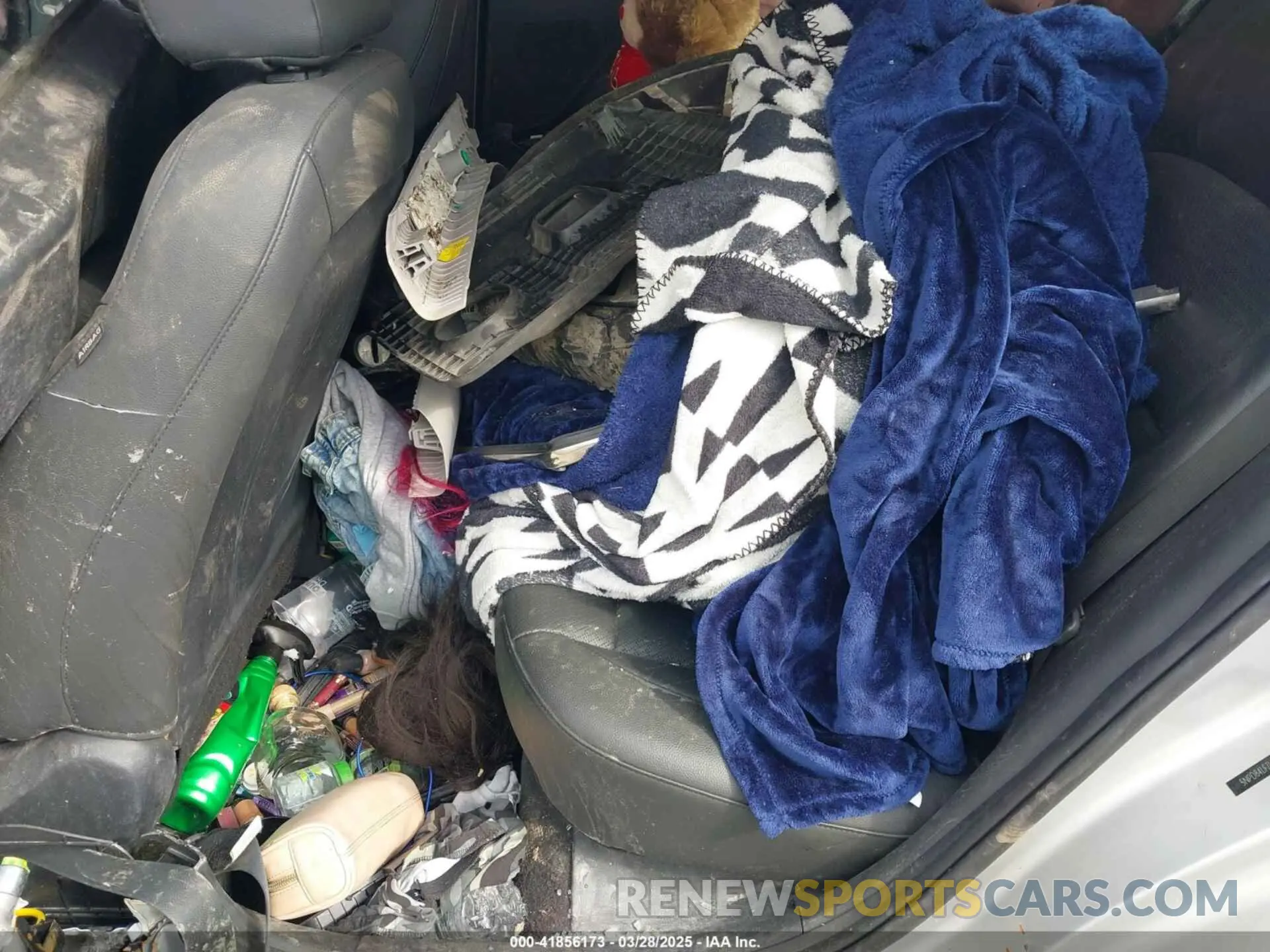 8 Photograph of a damaged car 5NPD84LF7LH530121 HYUNDAI ELANTRA 2020