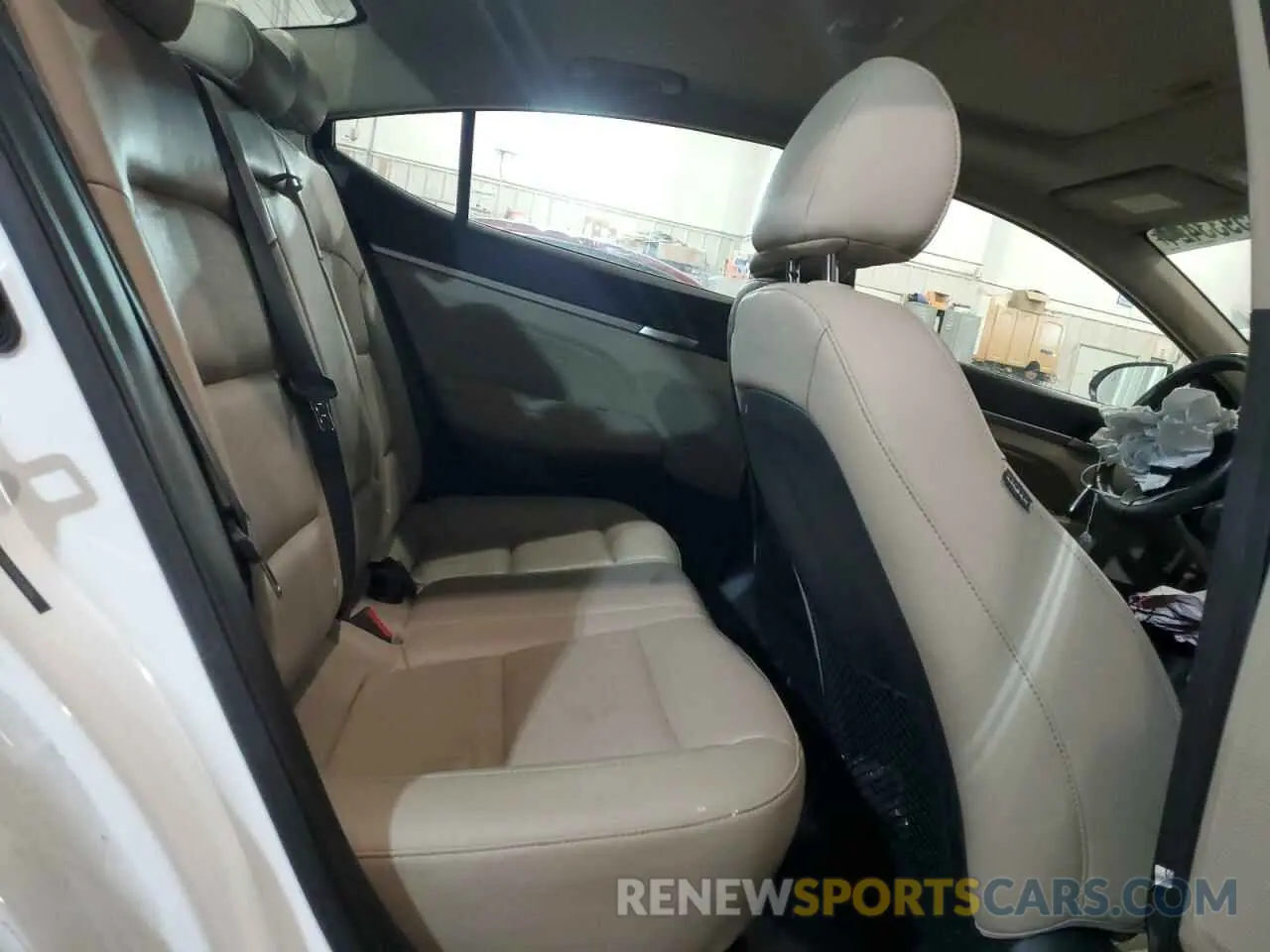 10 Photograph of a damaged car 5NPD84LF7LH536386 HYUNDAI ELANTRA 2020