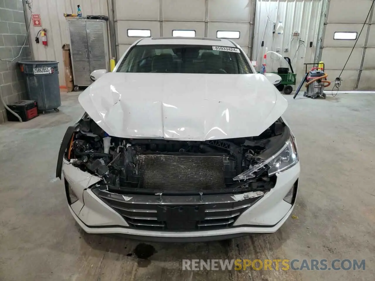 5 Photograph of a damaged car 5NPD84LF7LH536386 HYUNDAI ELANTRA 2020