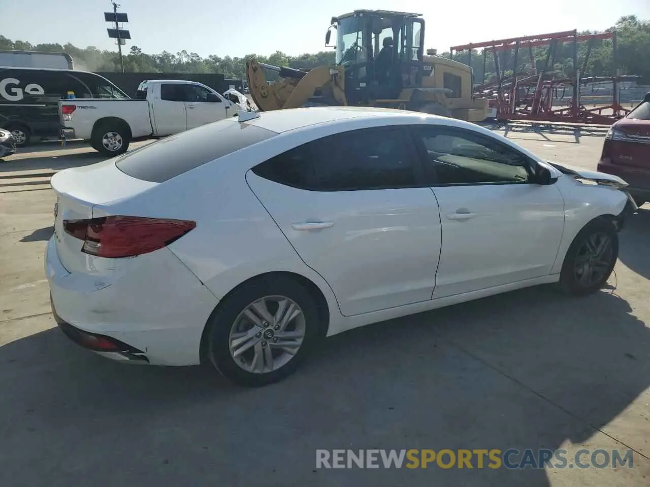 3 Photograph of a damaged car 5NPD84LF7LH569100 HYUNDAI ELANTRA 2020