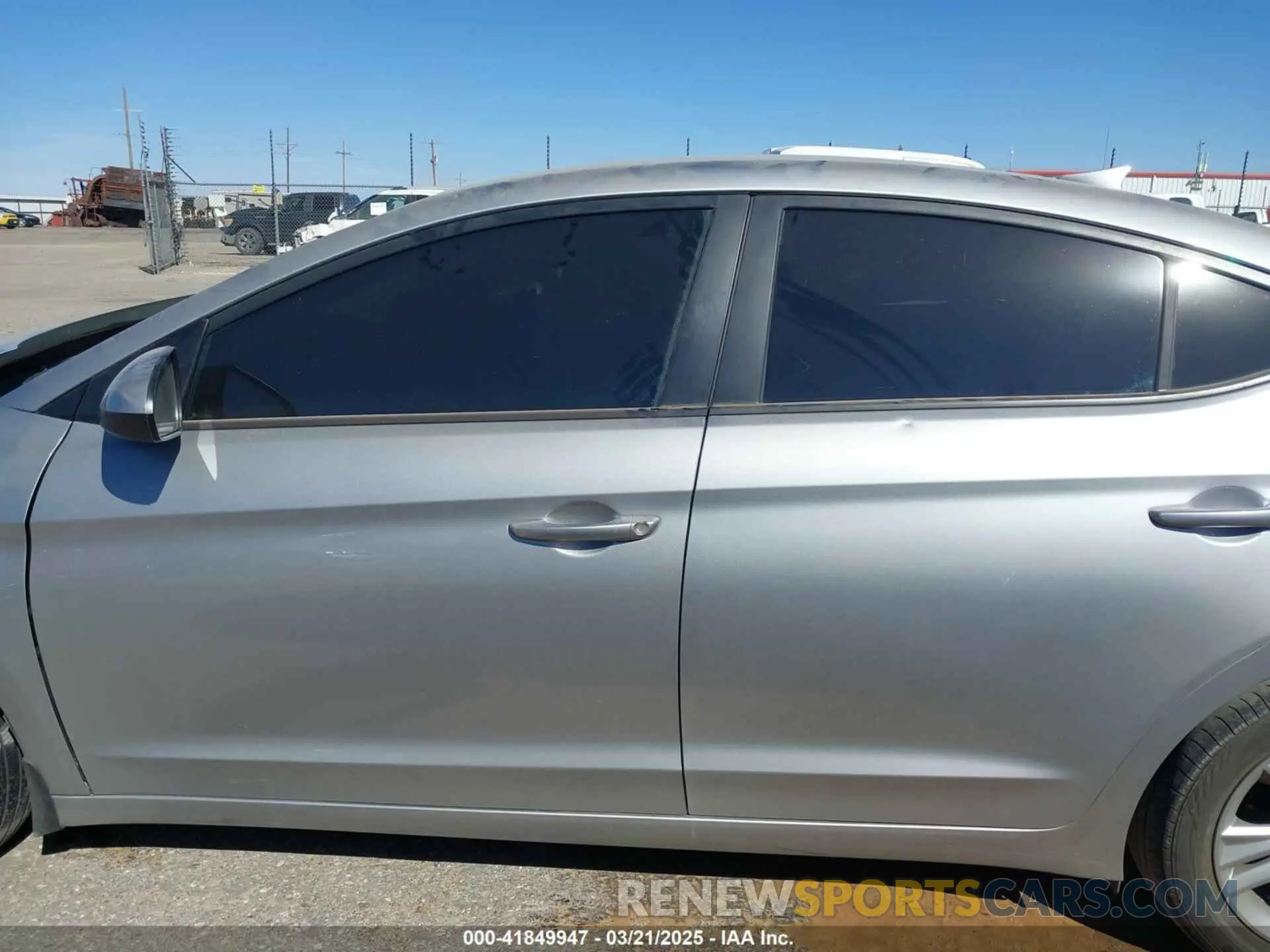 15 Photograph of a damaged car 5NPD84LF7LH572739 HYUNDAI ELANTRA 2020