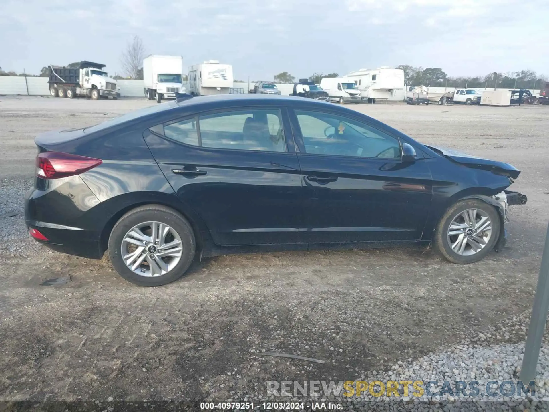 13 Photograph of a damaged car 5NPD84LF7LH577049 HYUNDAI ELANTRA 2020