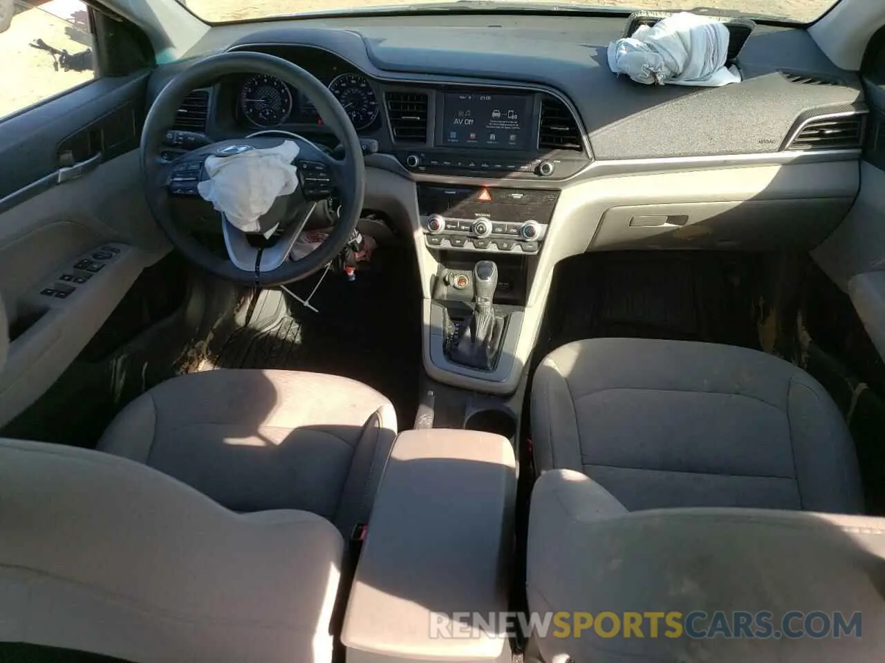 8 Photograph of a damaged car 5NPD84LF7LH578069 HYUNDAI ELANTRA 2020