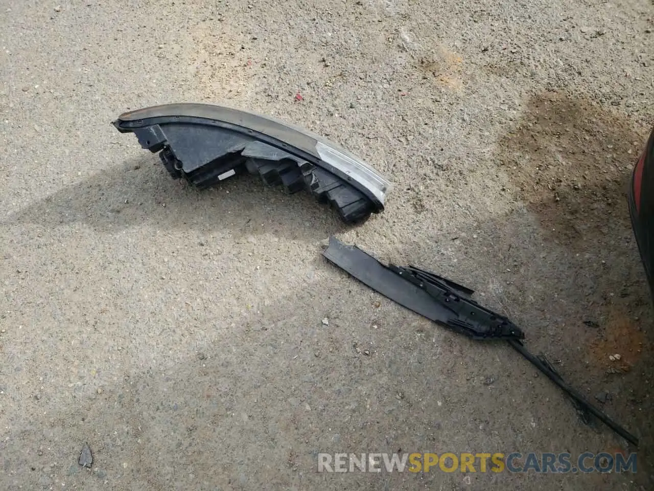 12 Photograph of a damaged car 5NPD84LF7LH580470 HYUNDAI ELANTRA 2020