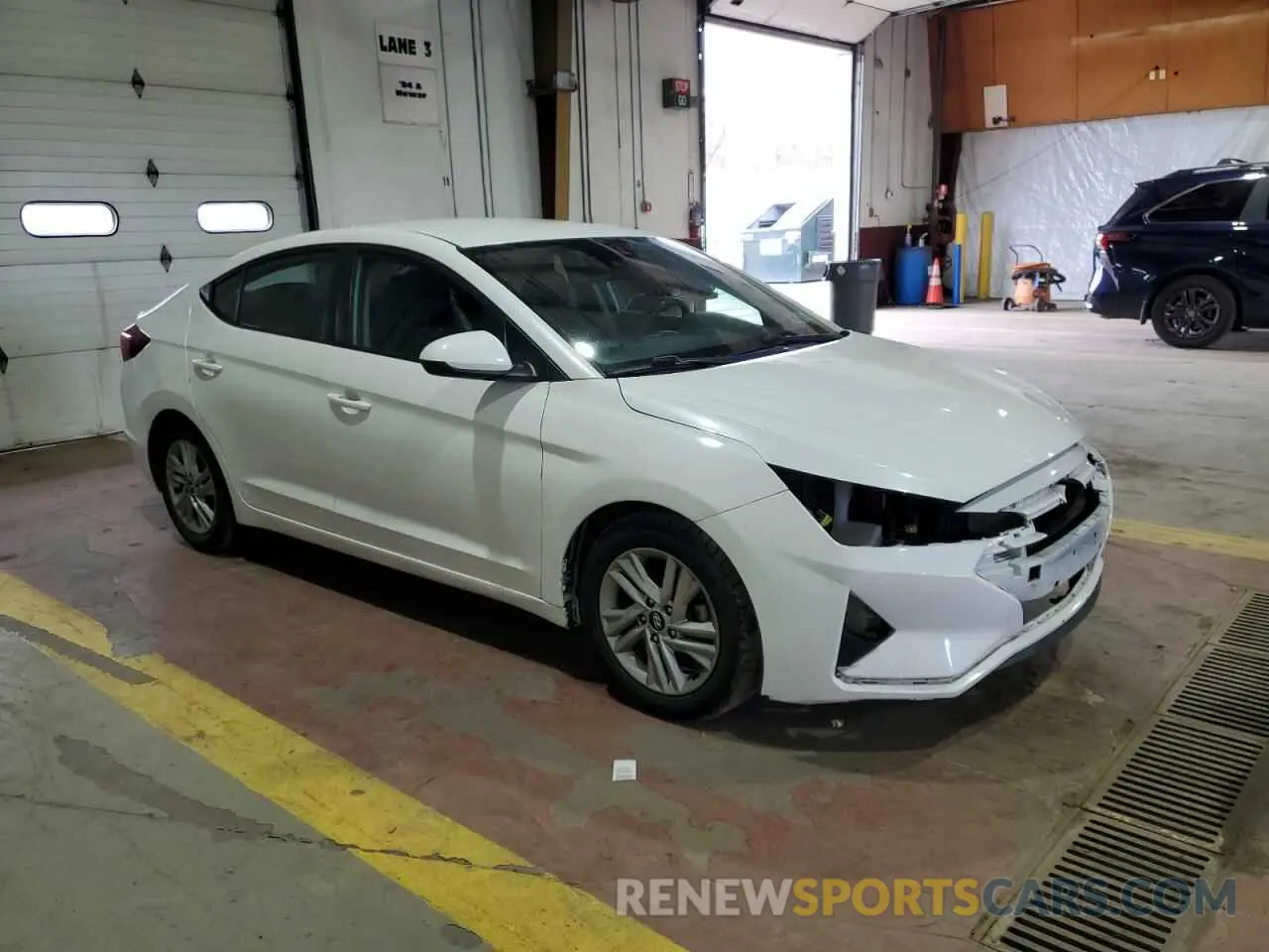 4 Photograph of a damaged car 5NPD84LF7LH583675 HYUNDAI ELANTRA 2020