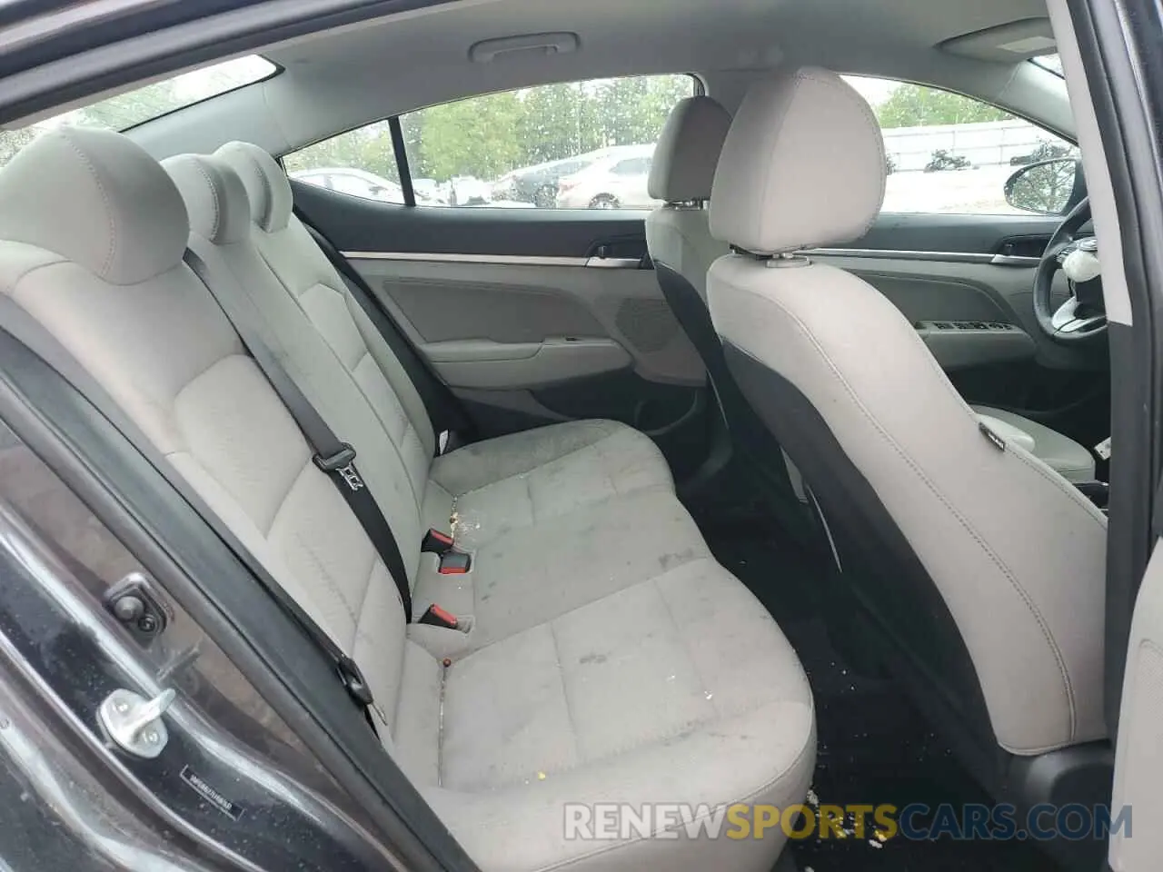 11 Photograph of a damaged car 5NPD84LF7LH587631 HYUNDAI ELANTRA 2020