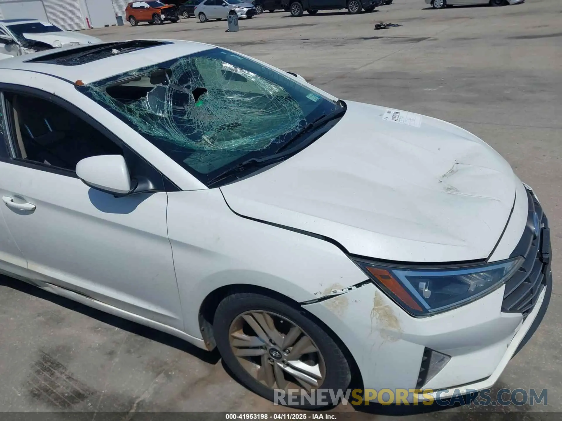 16 Photograph of a damaged car 5NPD84LF7LH591873 HYUNDAI ELANTRA 2020